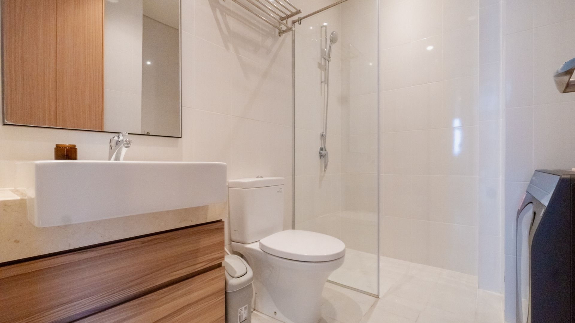 Samara Suites-3BR-Toilet