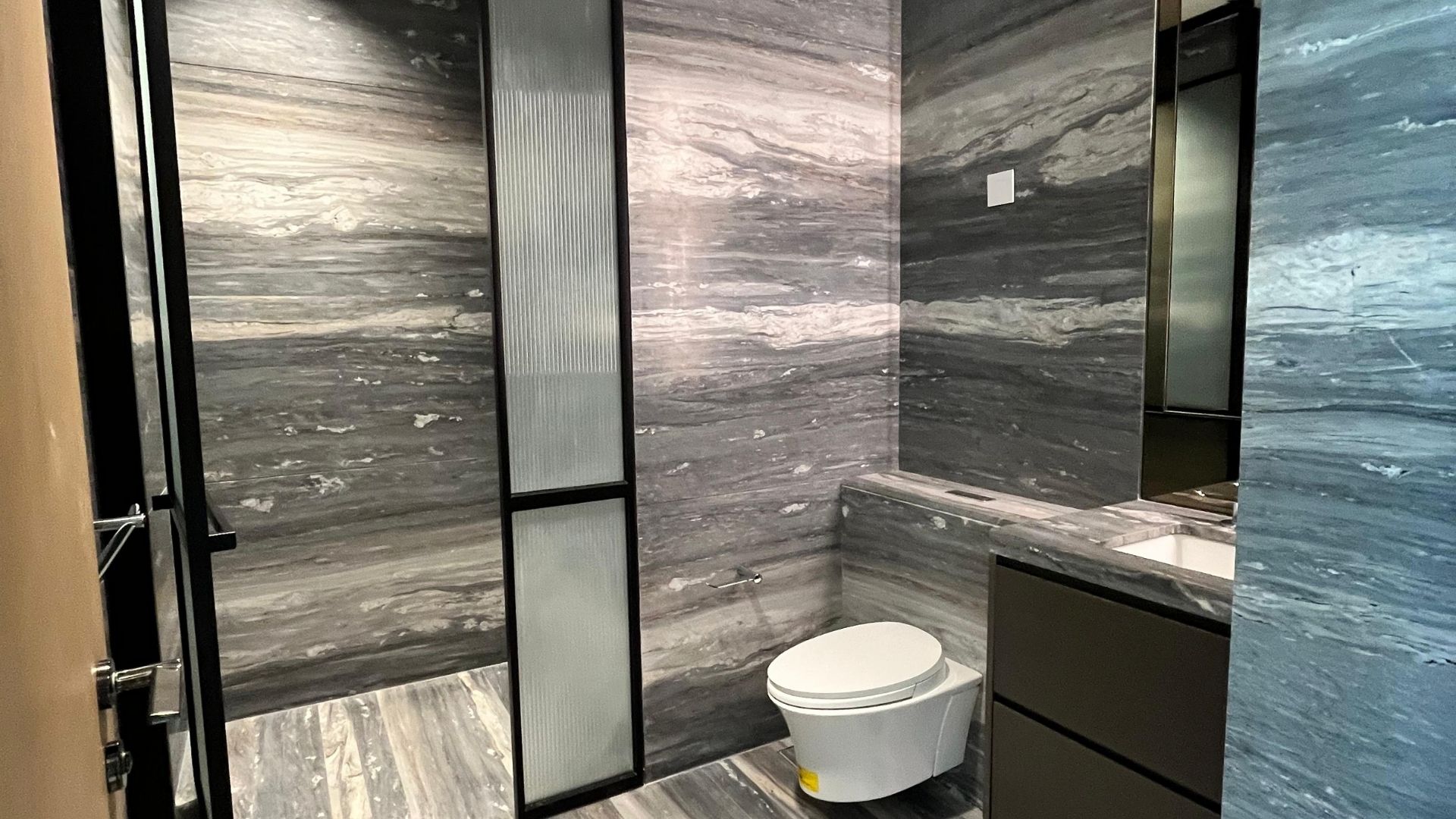 Savyavasa-4BR-Luxury Toilet Style