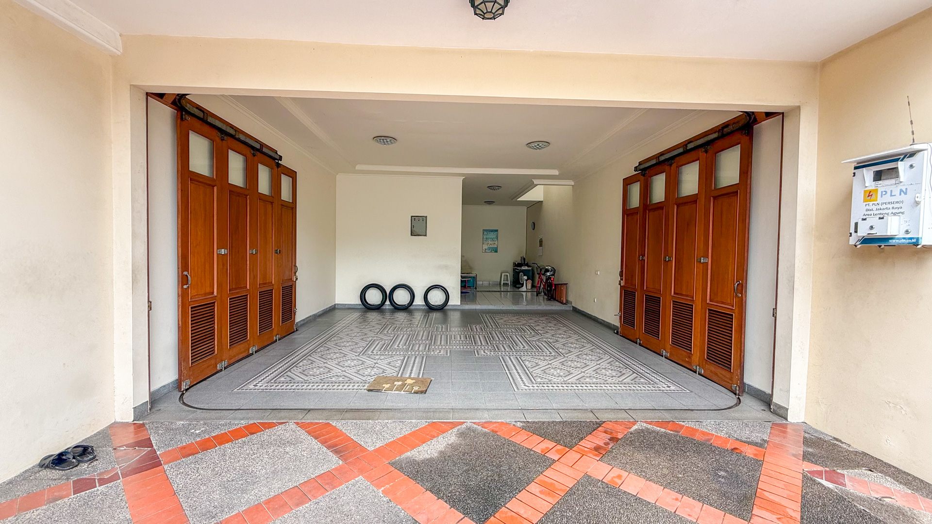 TJBS-RAJAWALIMAS-GARAGE AND PARKING AREA TJBS-RAJAWALIMAS-GARAGE AND PARKING AREA