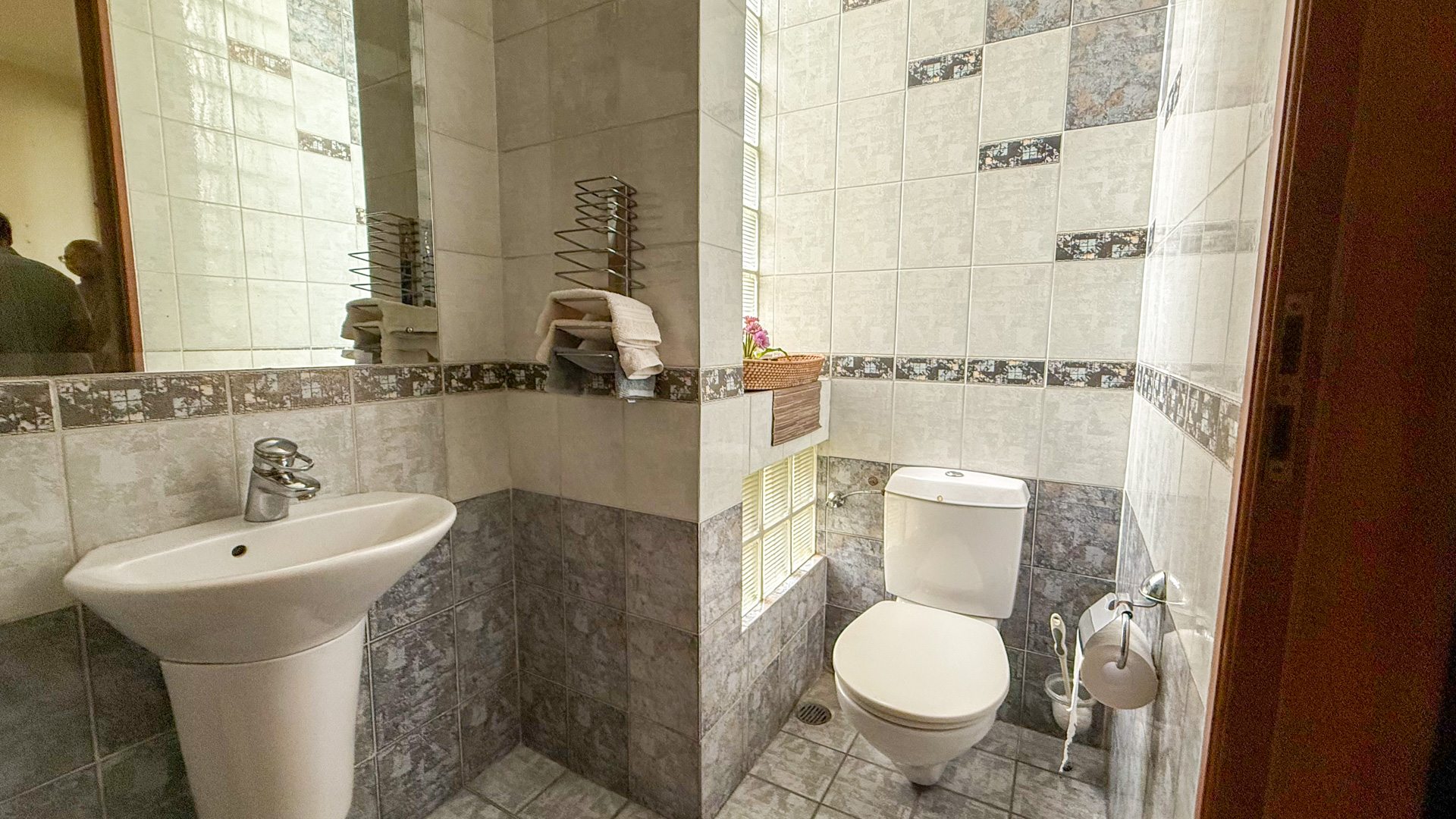 TJBS-RAJAWALIMAS-GUEST BATHROOM TJBS-RAJAWALIMAS-GUEST BATHROOM