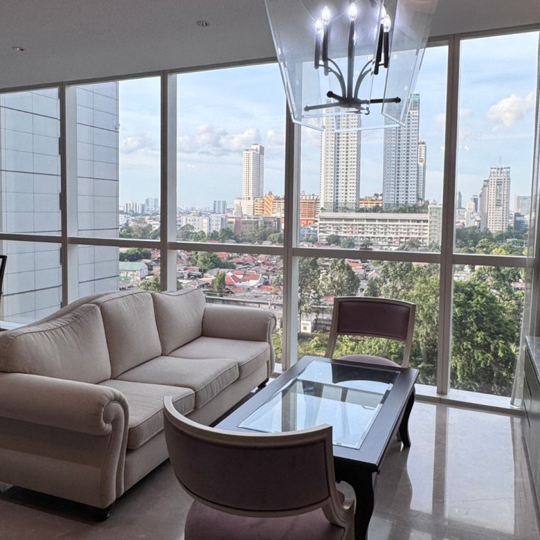 TOWERPRIVE-3BR-LIVING & DINING AREA WITH VIEW