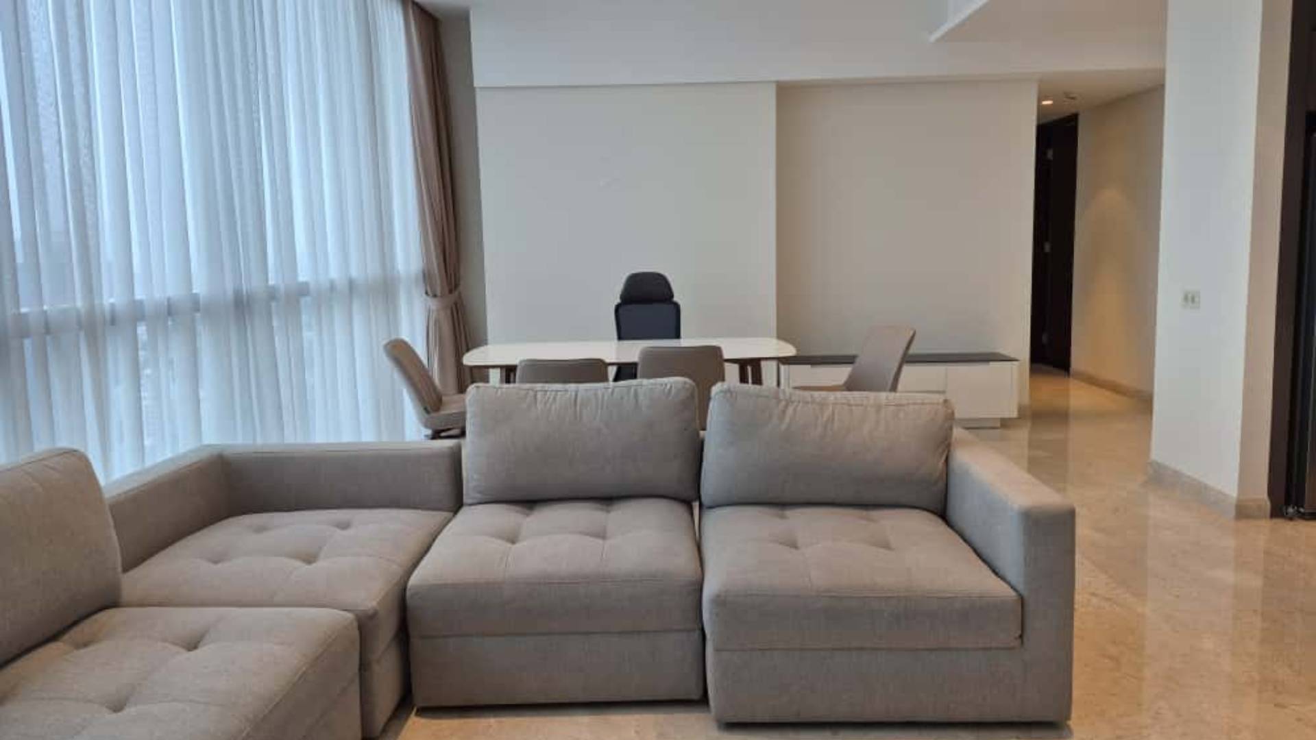 TOWERPRIVE-3BR-LIVING ROOM