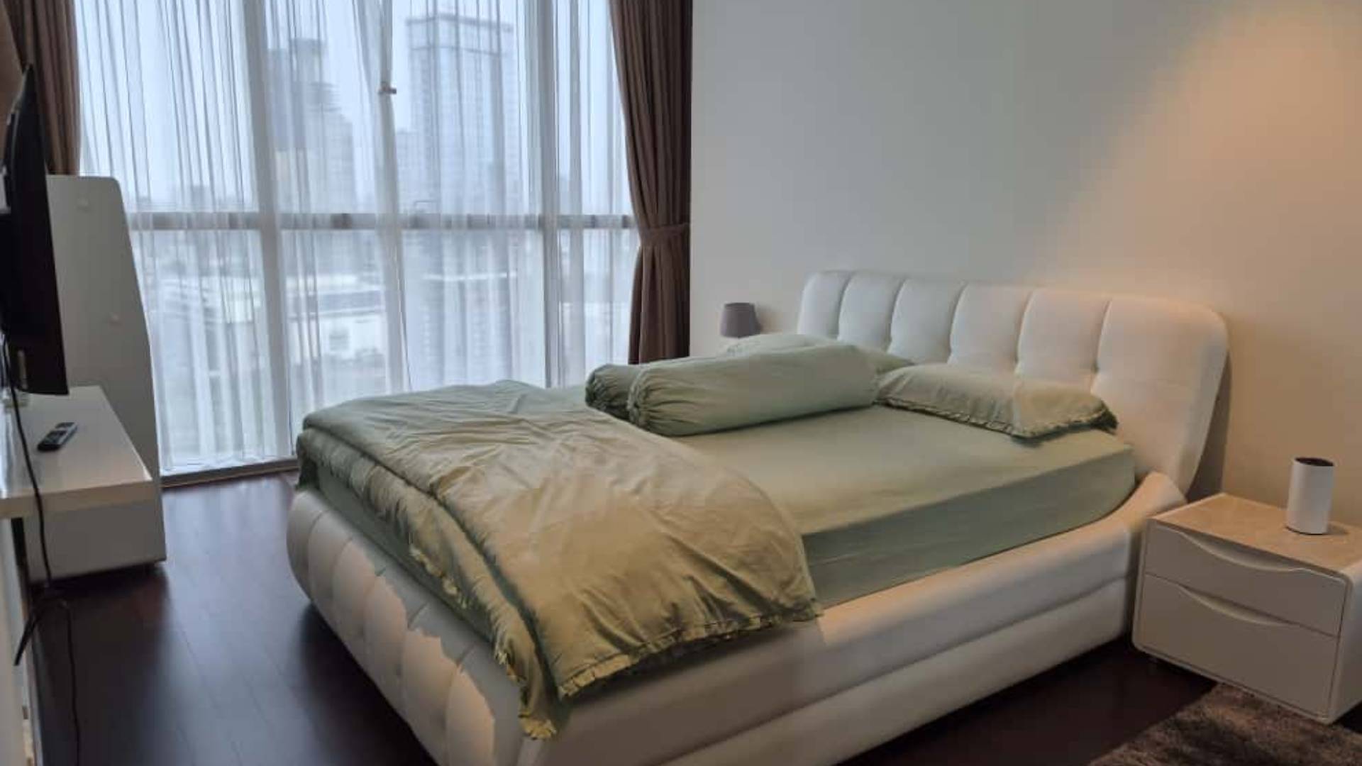 TOWERPRIVE-3BR-MASTER BEDROOM