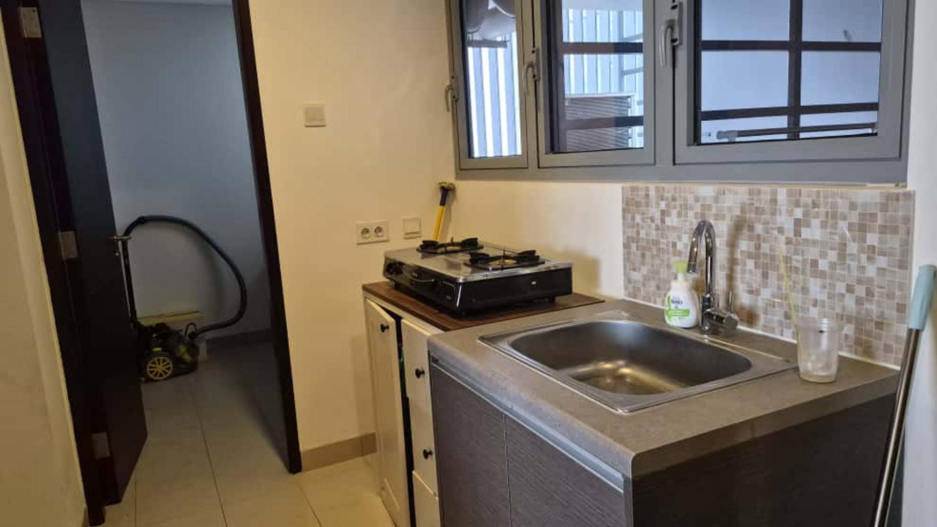 TOWERPRIVE-3BR-SERVICE AREA