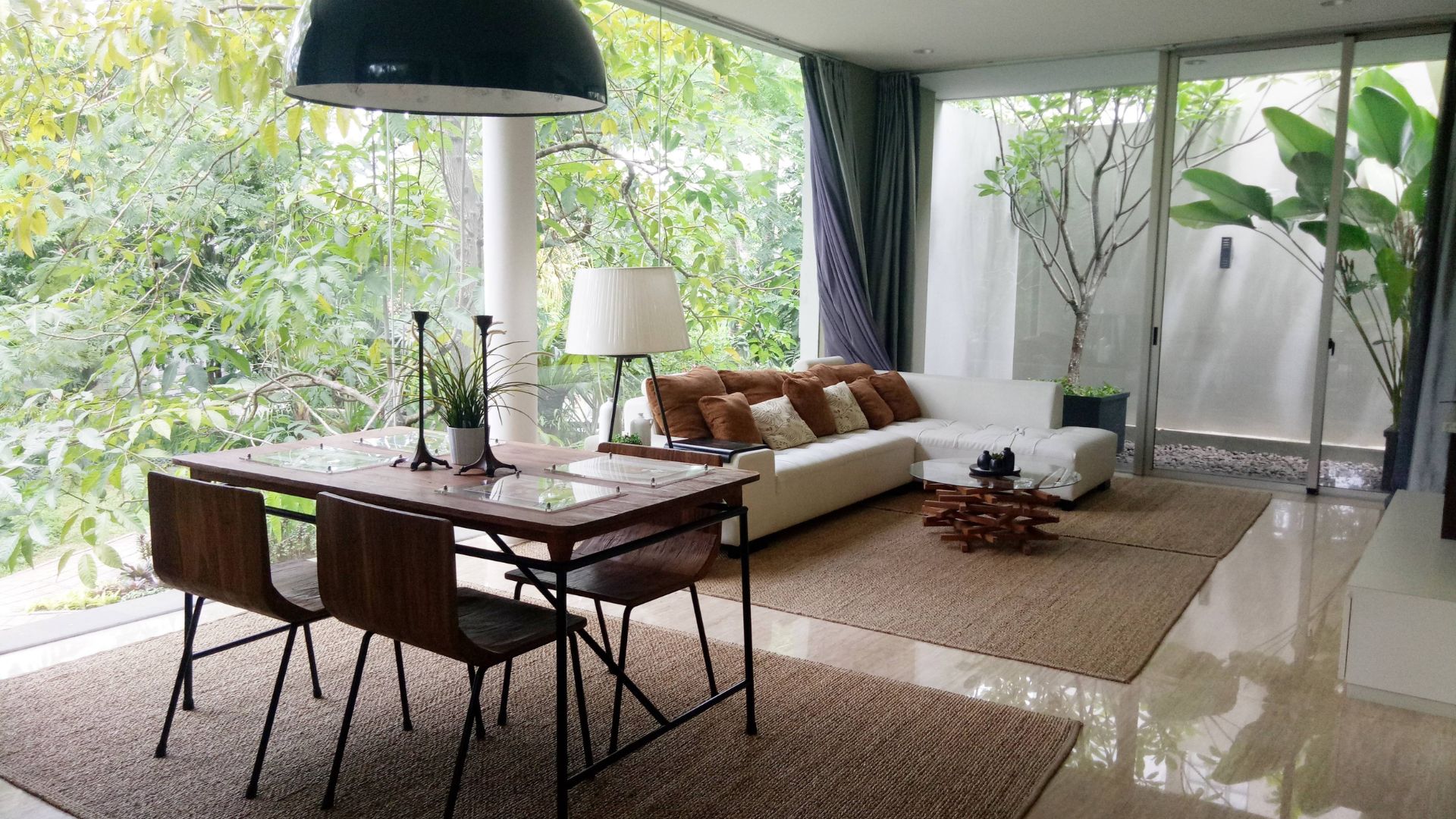 Villa Veranda 2 – 4 Br- Dining Room