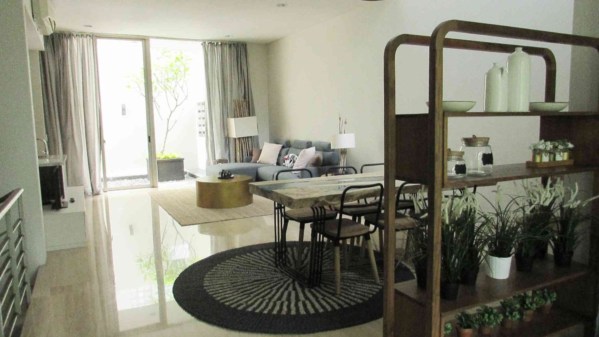 Villa Veranda 2 – 4 Br- Living Room 1 Villa Veranda 2 - 4 Br- Living Room 1