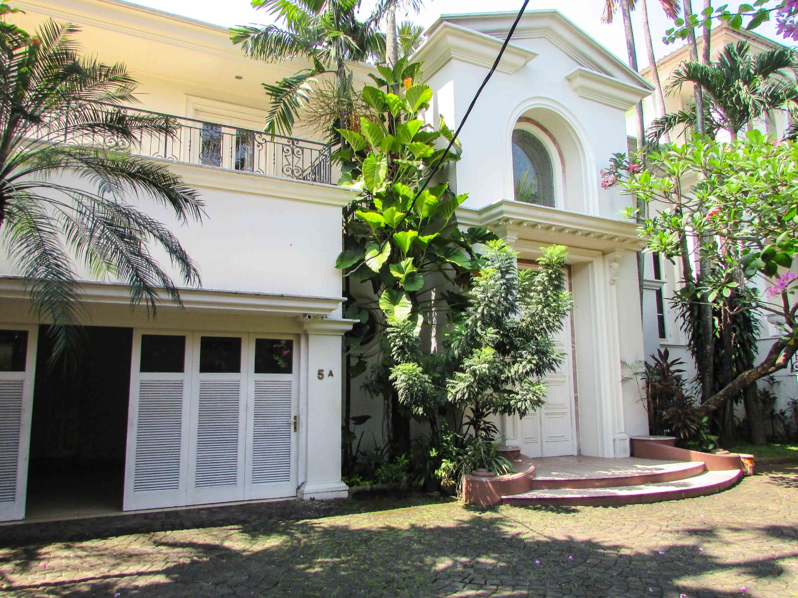 palm mansion pejaten – facade palm mansion pejaten - facade