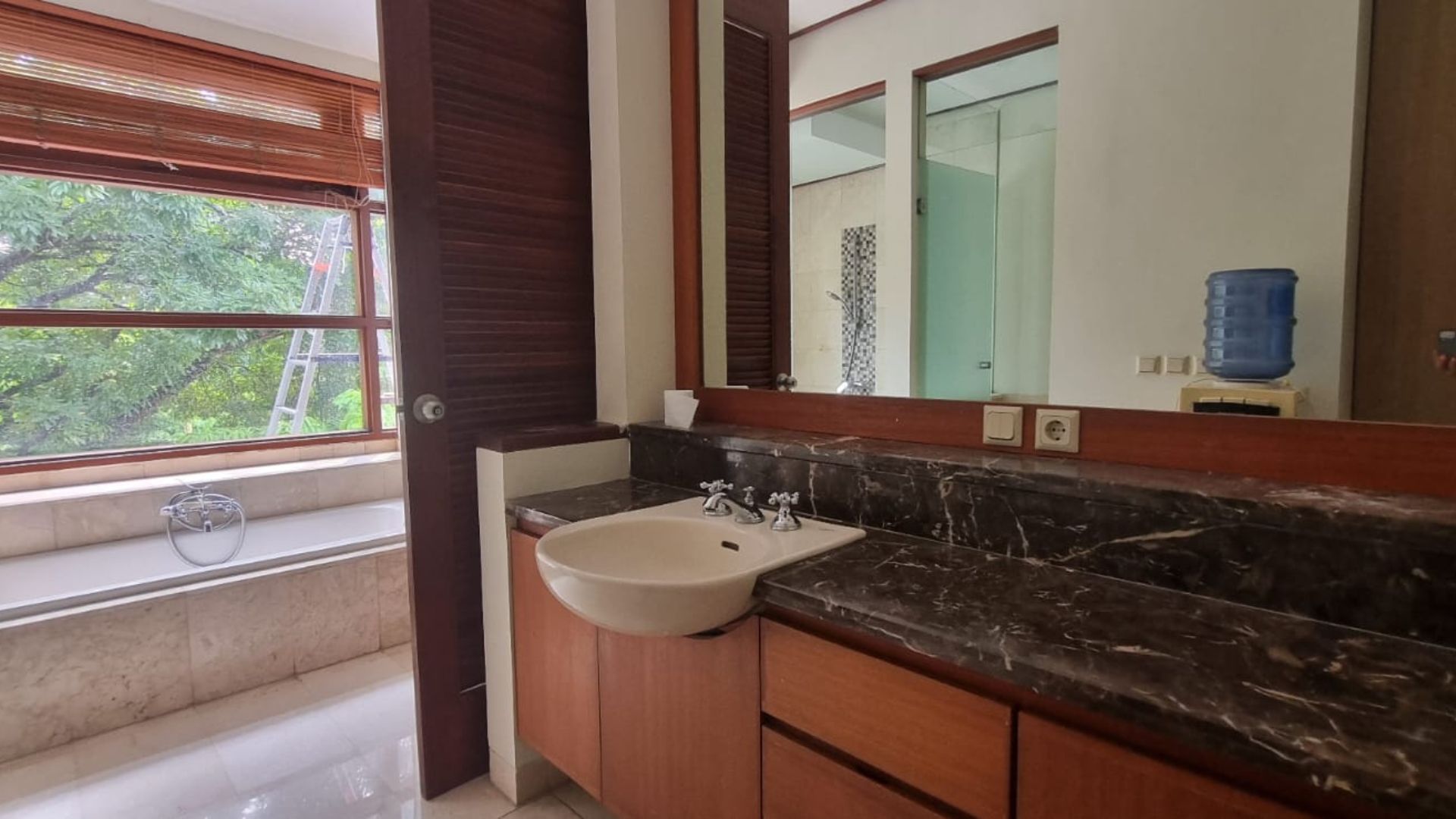 villa Veranda 1-3br- Bathroom