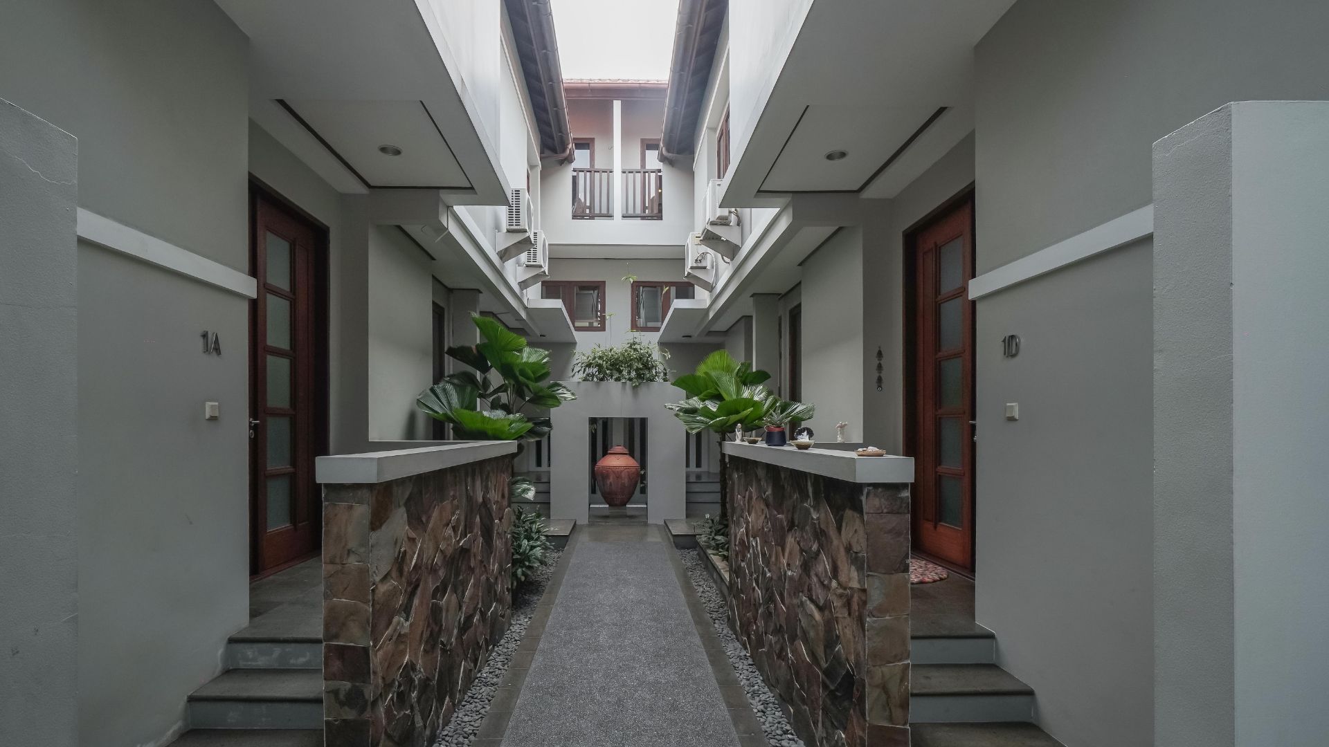 villa Veranda 1-3br- Exterior