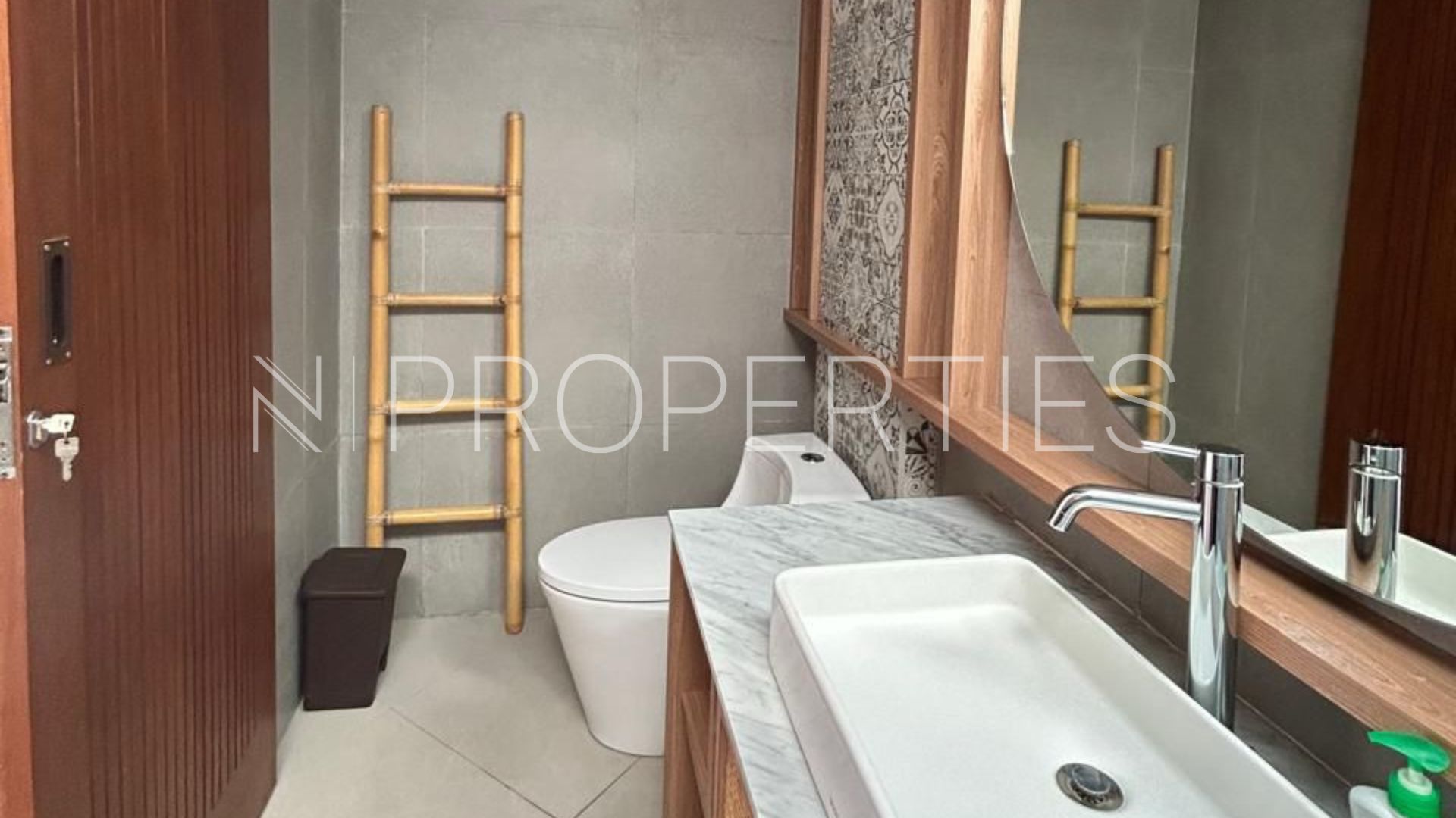 BALI-2BR-BATHROOM Modern 2BR Villa at Canggu Bali