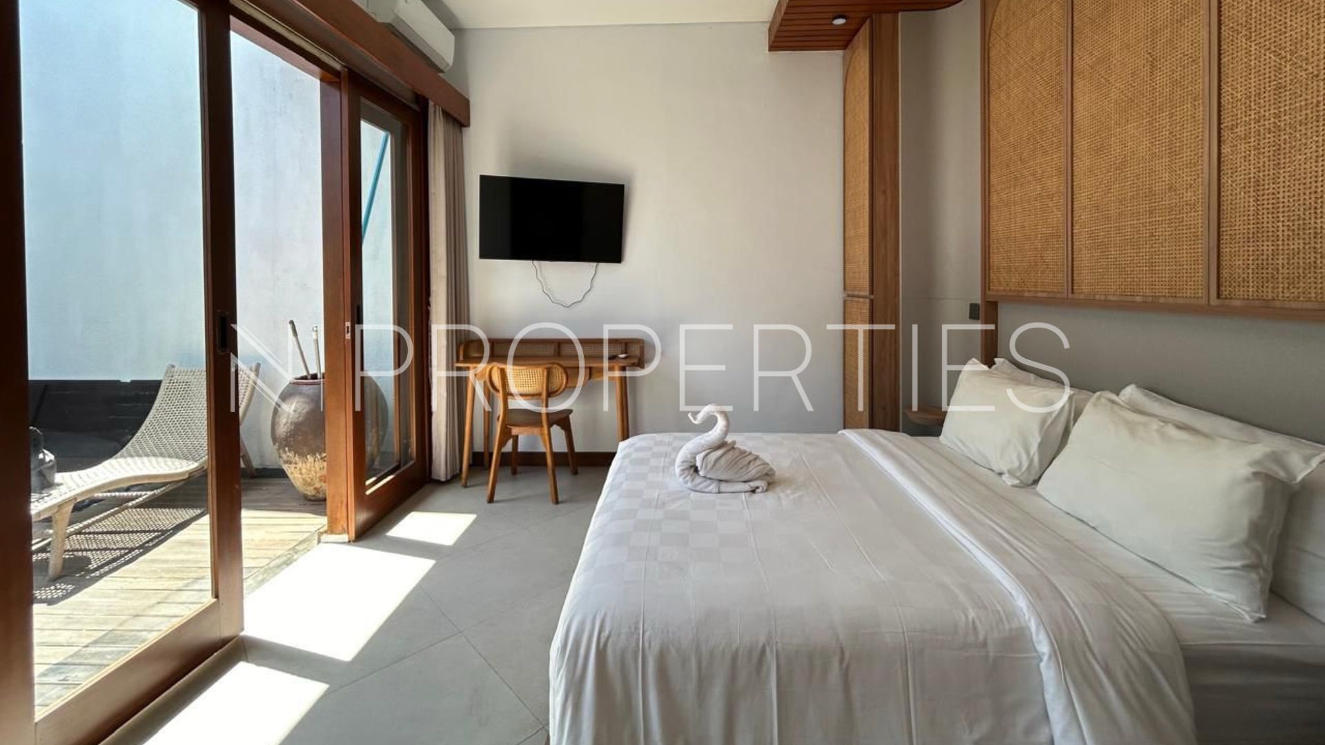 BALI-2BR-MASTER BEDROOM WITH VIEW Modern 2BR Villa at Canggu Bali