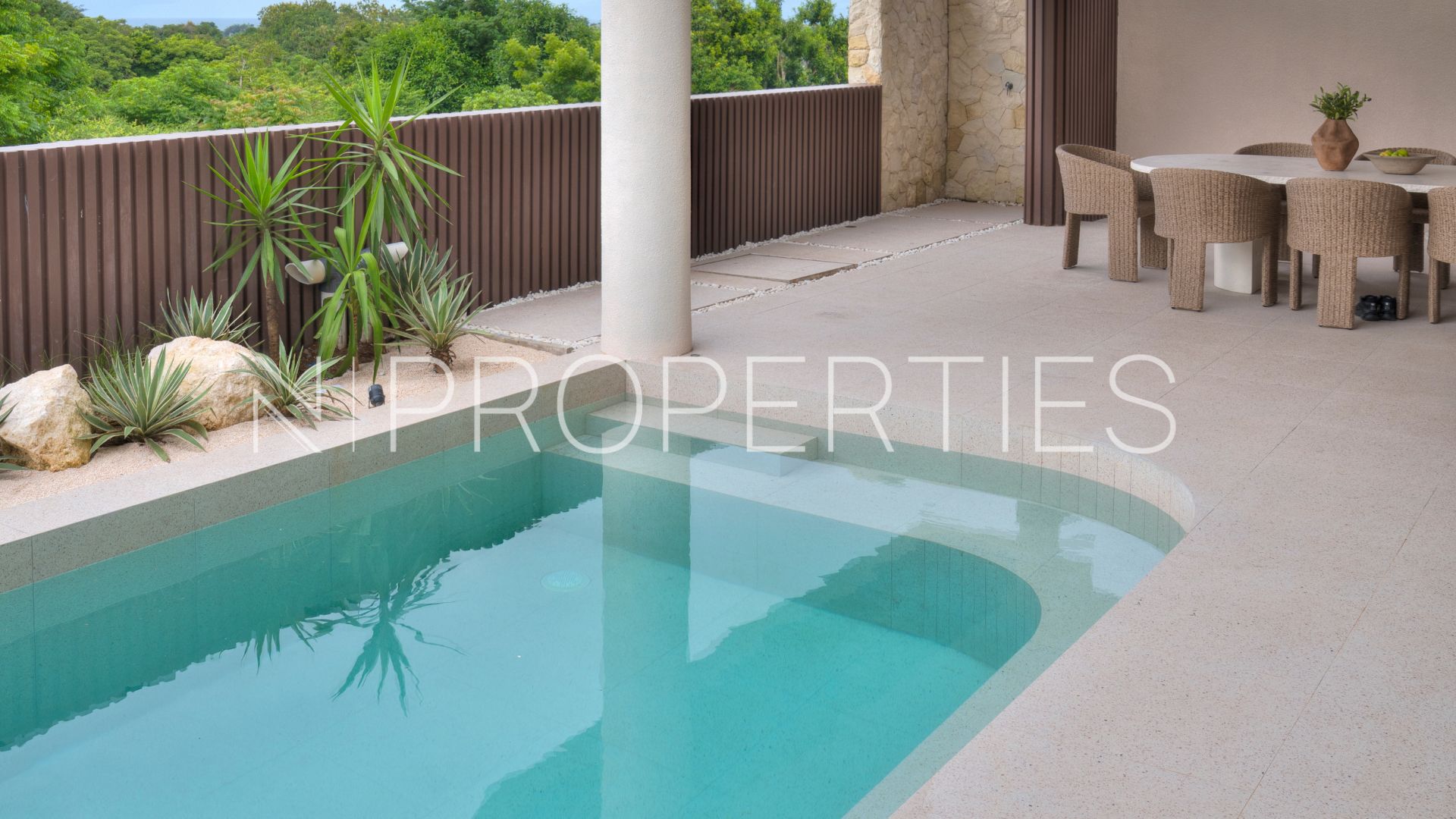 Contemporary 4BR Villa Batu Bingin Bali