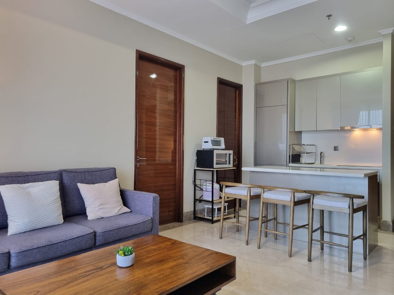 DISTRICT170-2BR-LIVING AREA AND KIITHEN AREA