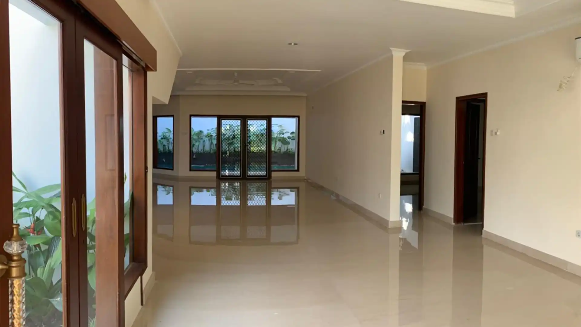 Executive Paradise-4BR-Living Area 2 Elegant Residence – Executive Paradise