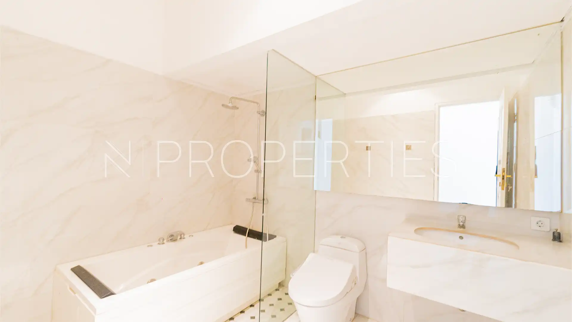 Private Luxury House – Gaharu 1 Cilandak