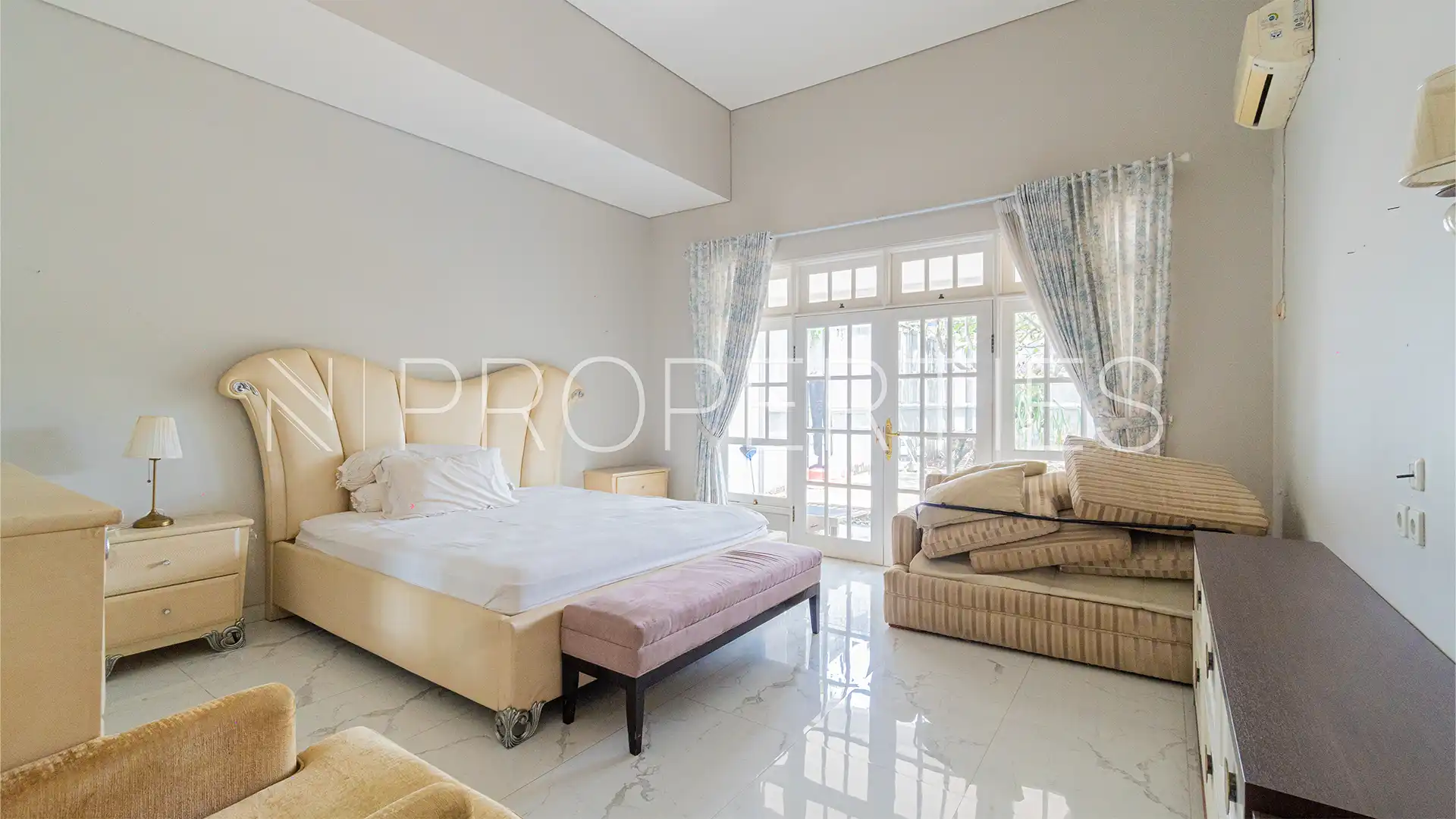 Private Luxury House – Gaharu 1 Cilandak