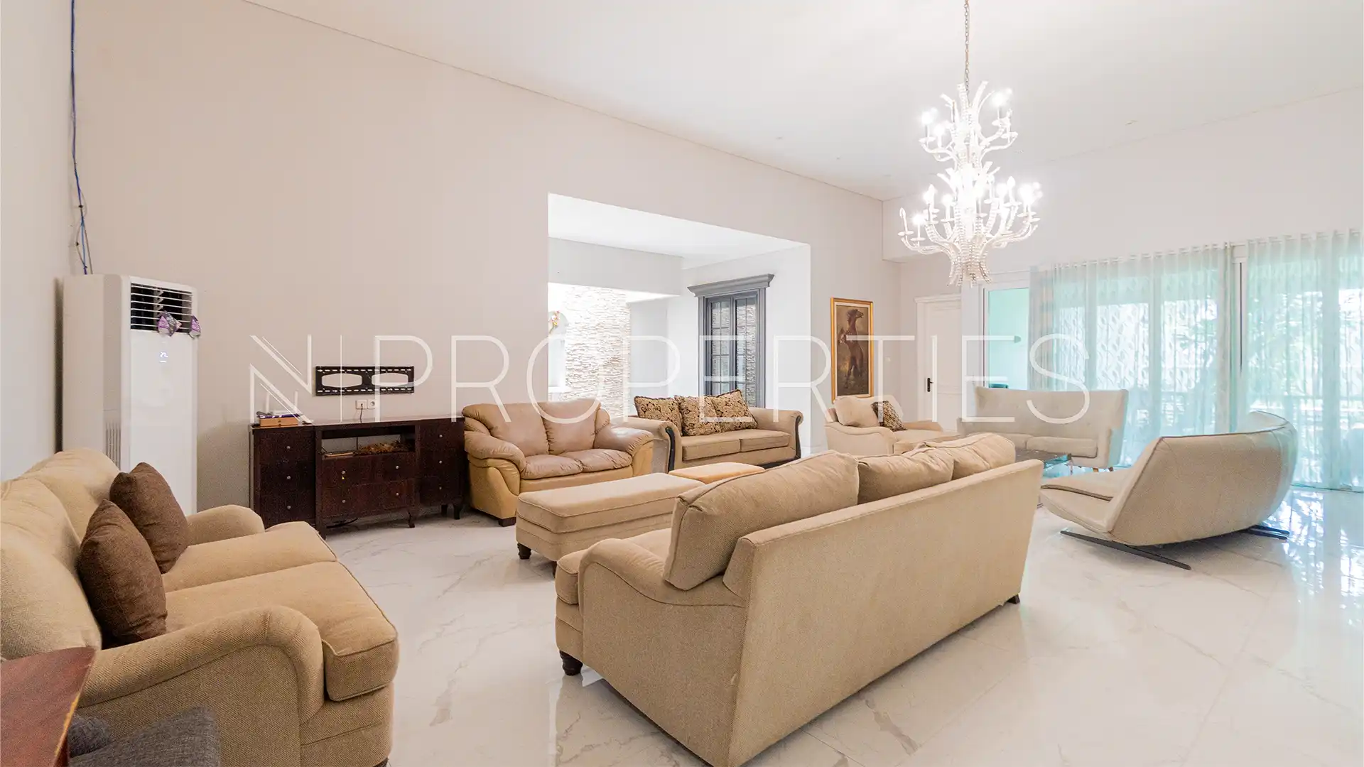 GAHARU 1 Cilandak NO.24-4BR-Family Room
