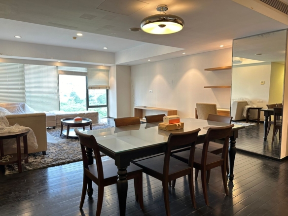 Comfortable 2BR Residence – Verde One