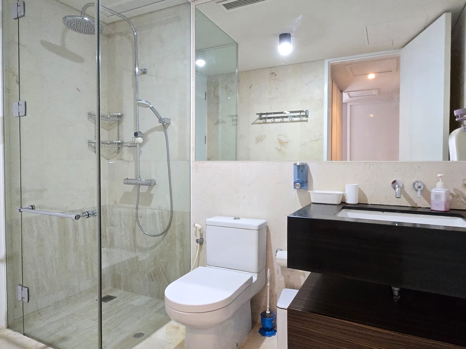 IMG-20241024-WA0071 Refined 2BR Residence – Verde One