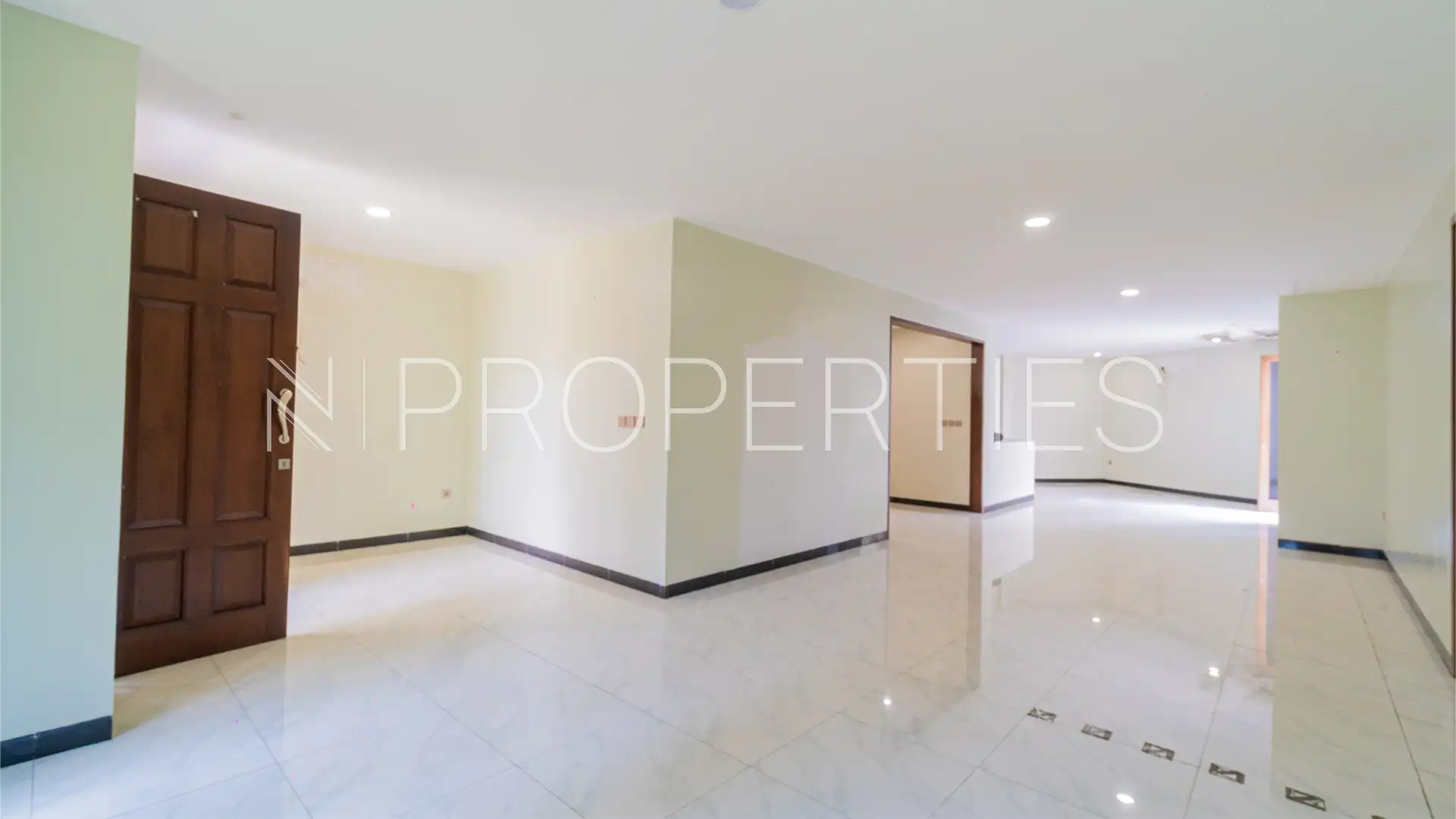 Jaya Mandala-No.10-4BR-Family Room Prestigious Stand-Alone Residence in Kuningan
