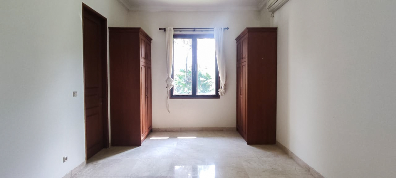KEMANG-4BR-BEDROOM2