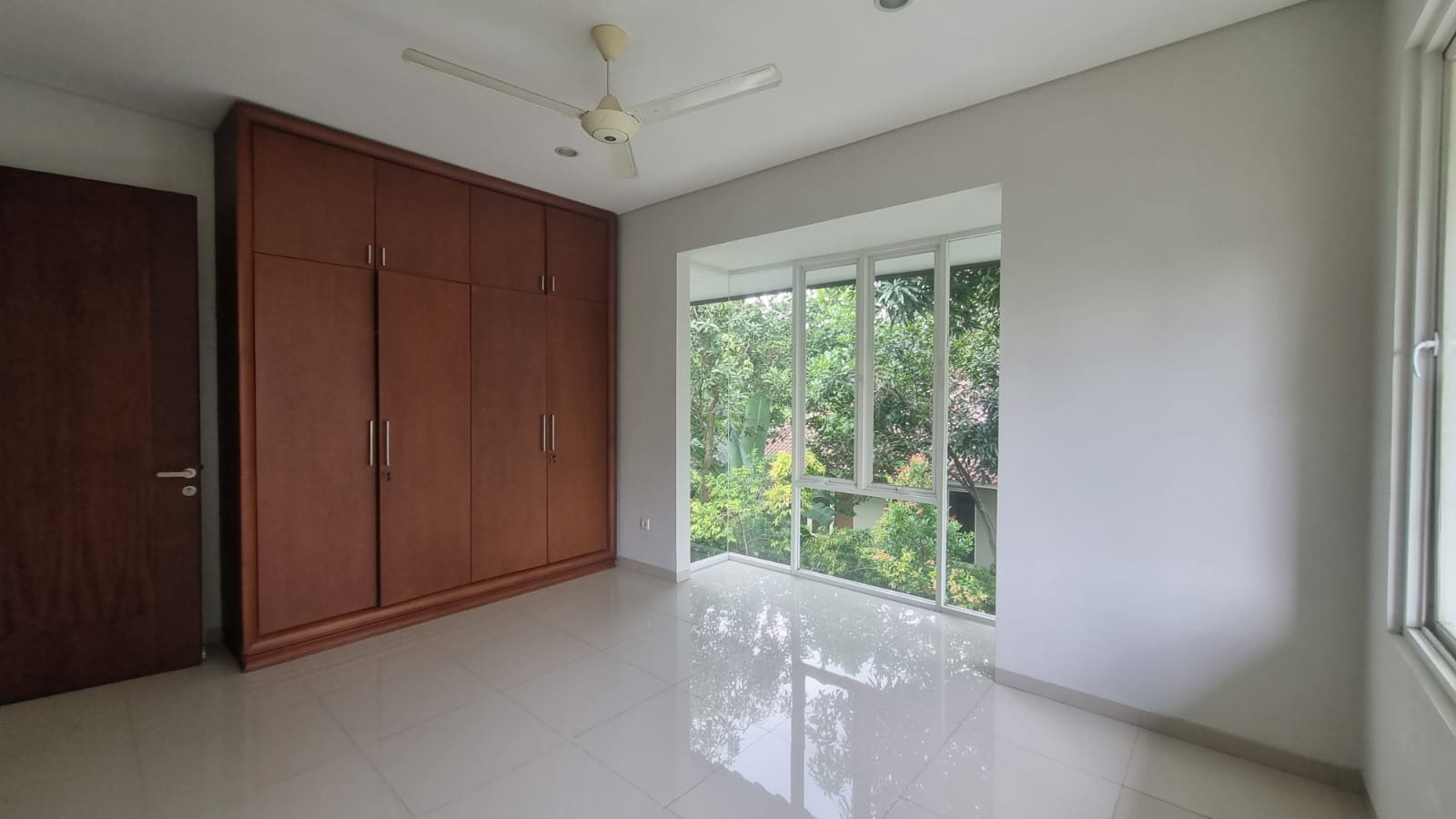KEMANG-5BR-BEDROOM