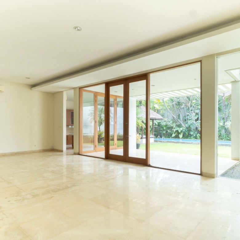 KEMANG 5 - 5BR - LIVING AREA