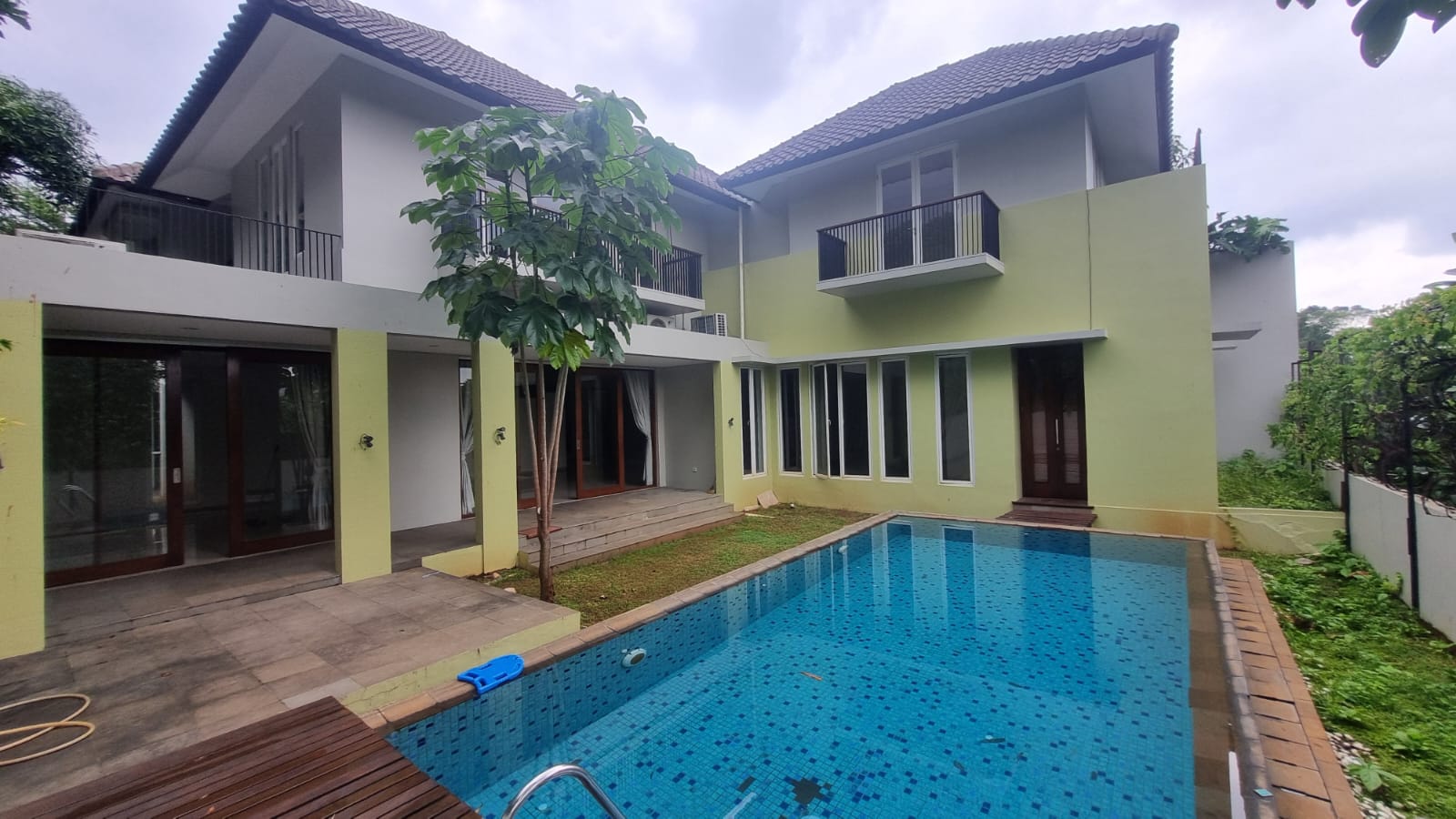 KEMANG-5BR-PRIVATE POOL
