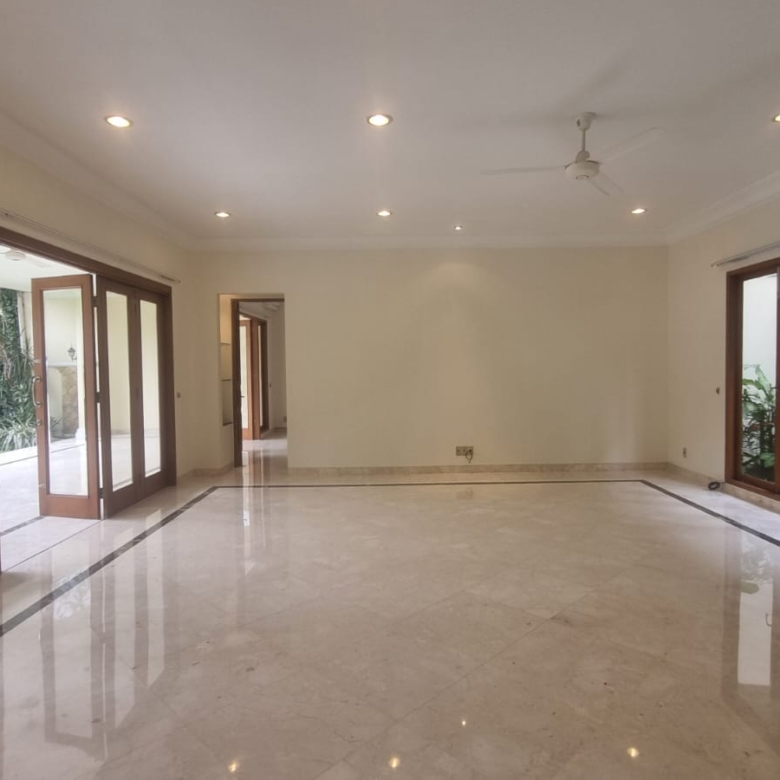 Kemang Selatan-5BR-Living Area