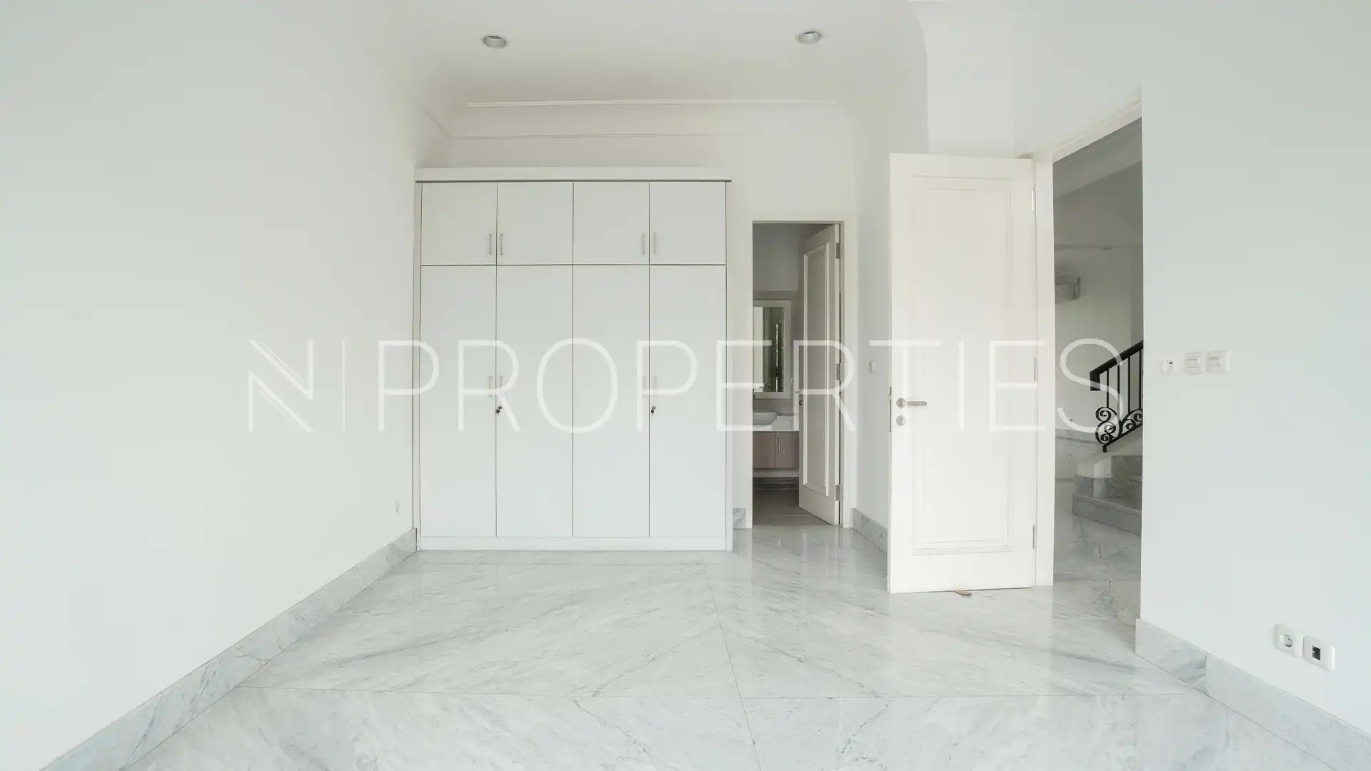 Kemang Selatan-4BR-Bedroom 4(1) Well-Located 4BR Family Residence – Kemang Selatan