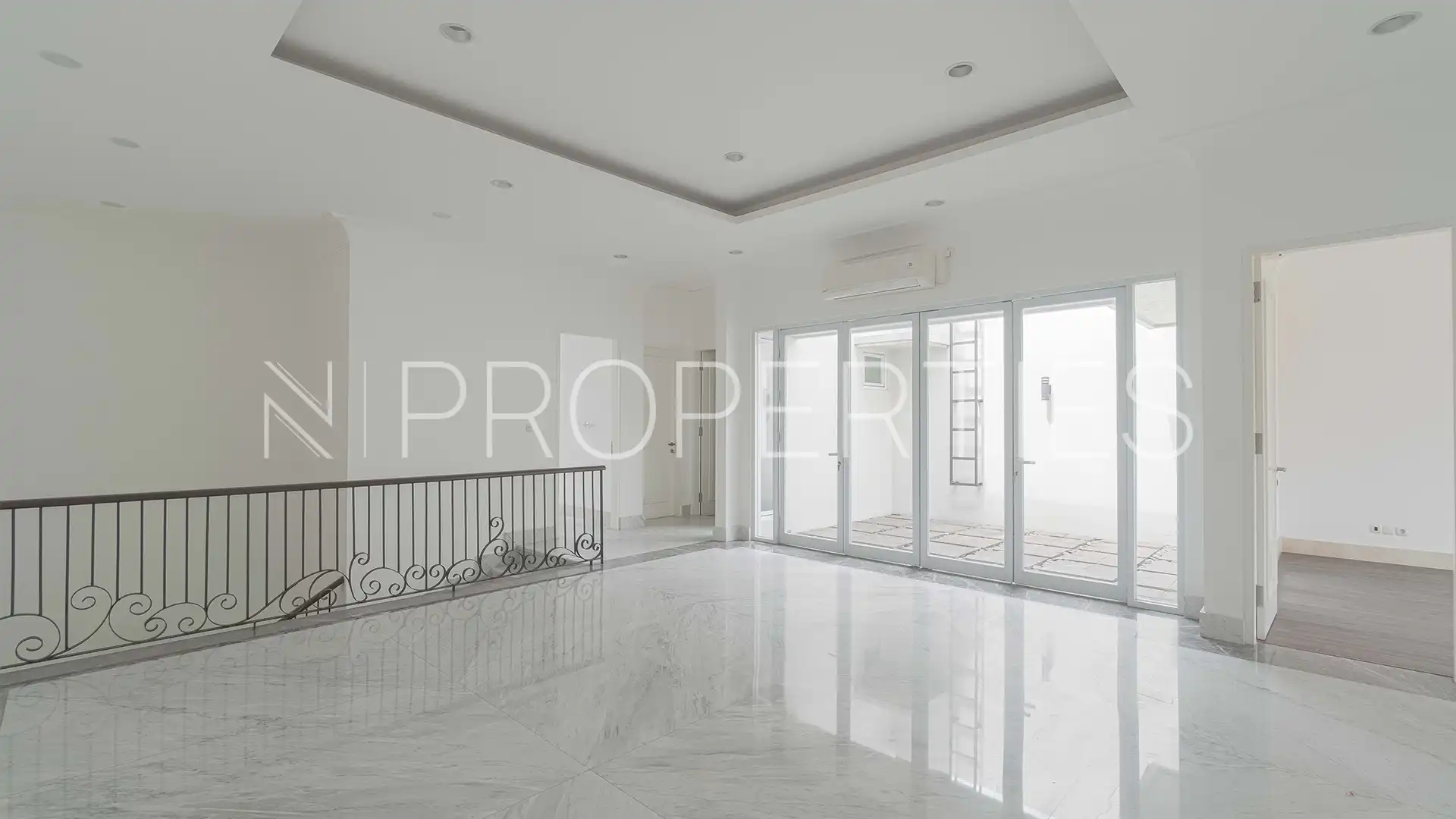 Kemang Selatan-4BR-Second Living Room (2) Well-Located 4BR Family Residence – Kemang Selatan