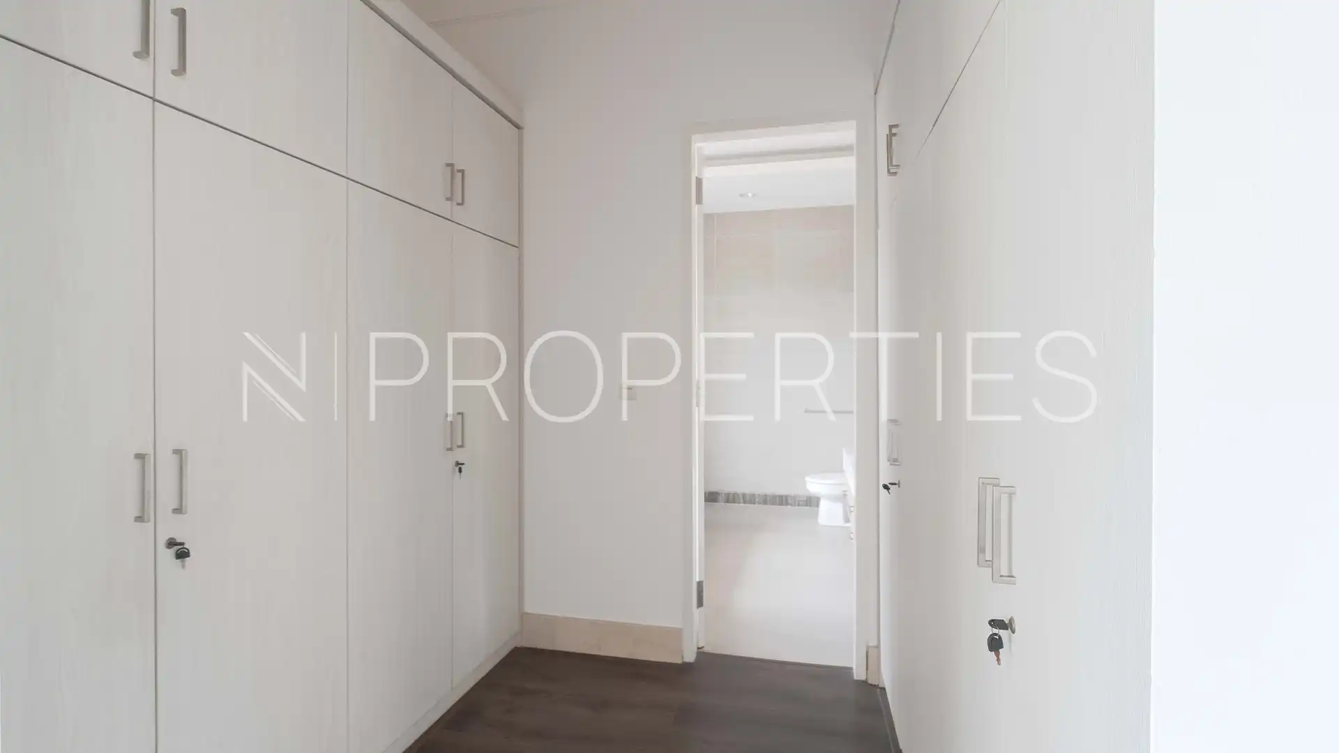 Kemang Selatan-4BR-Storage Cabinet Well-Located 4BR Family Residence – Kemang Selatan