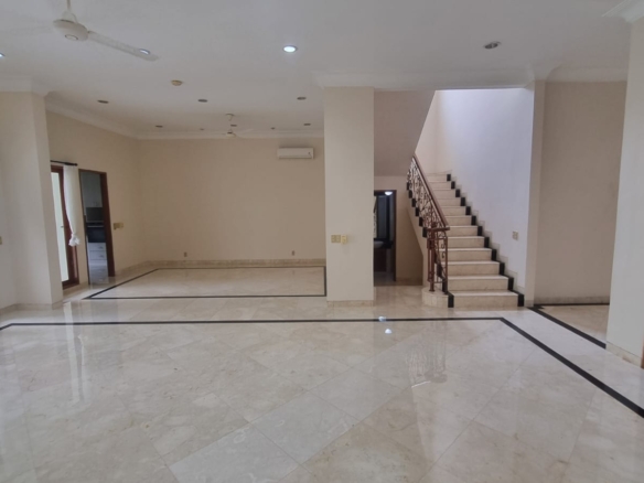 Kemang Timur-5BR-LIVING AREA