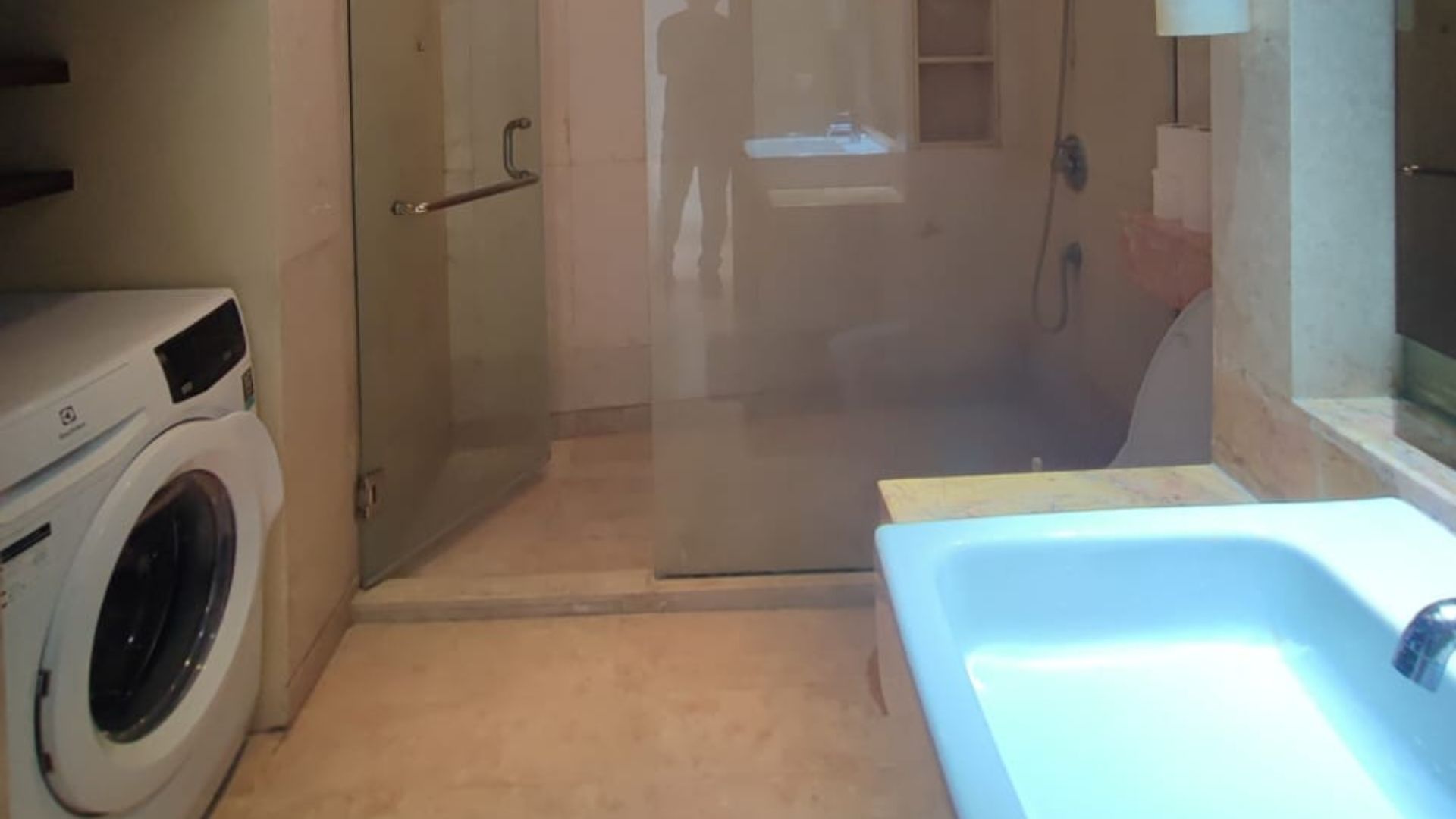 Oakwood Suites Kuningan – 1BR – Bathroom