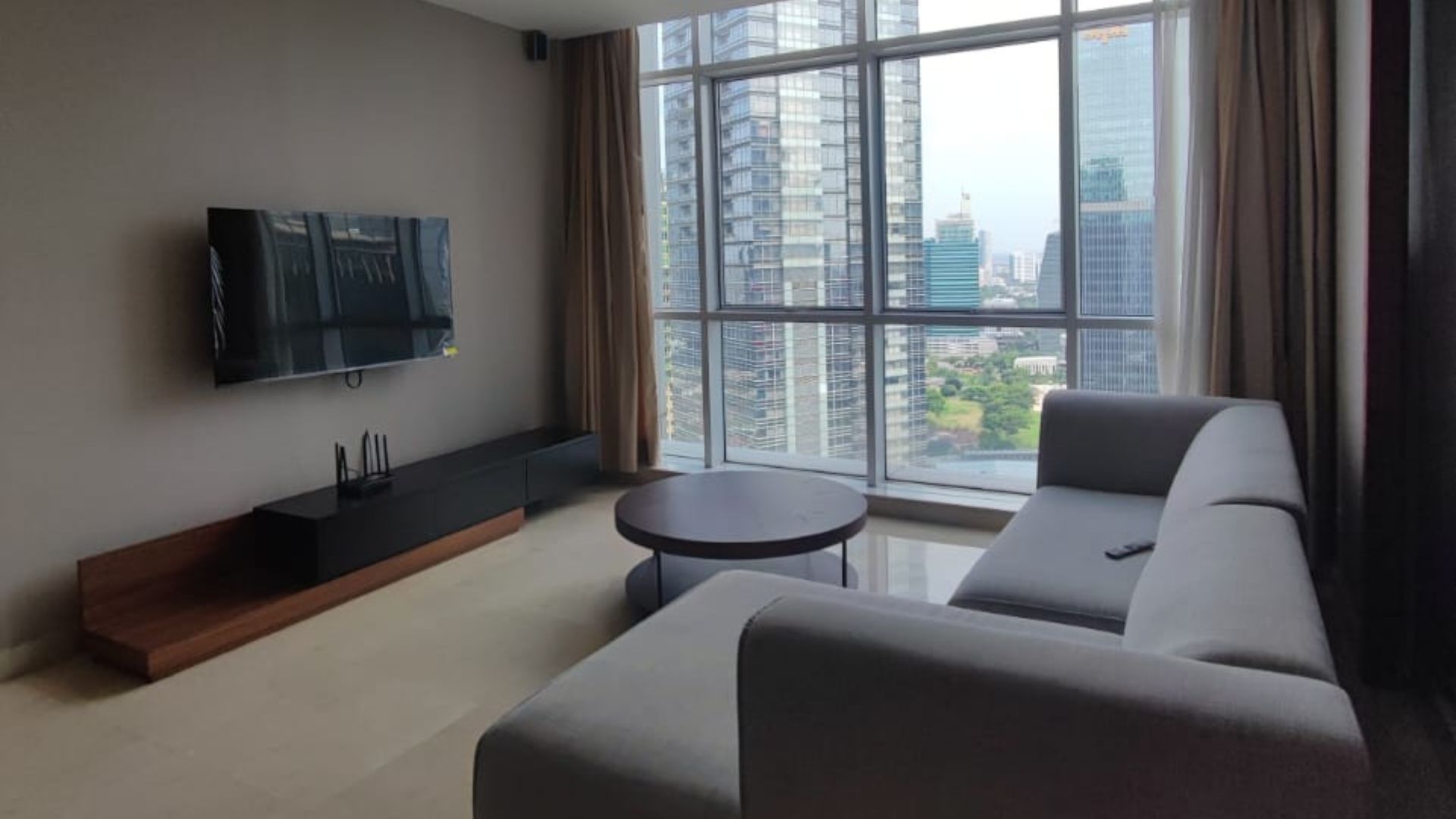 Oakwood Suites Kuningan – 1BR – Living Area
