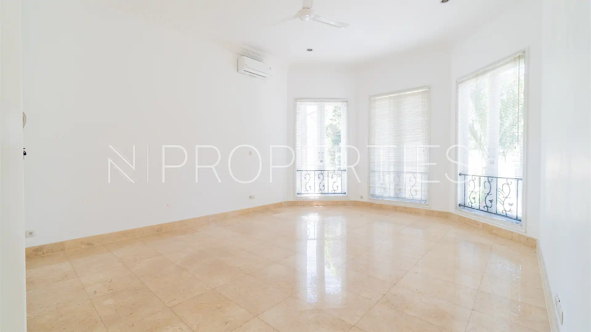 Spacious Private House – Penta 1 Residence