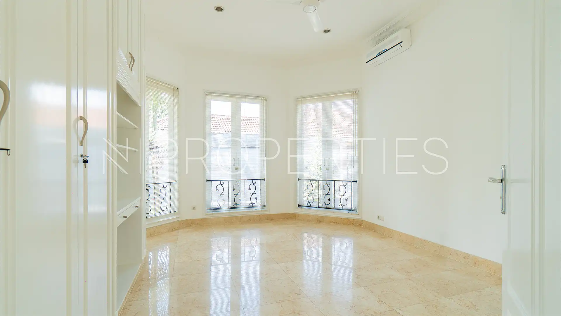 Spacious Private House – Penta 1 Residence
