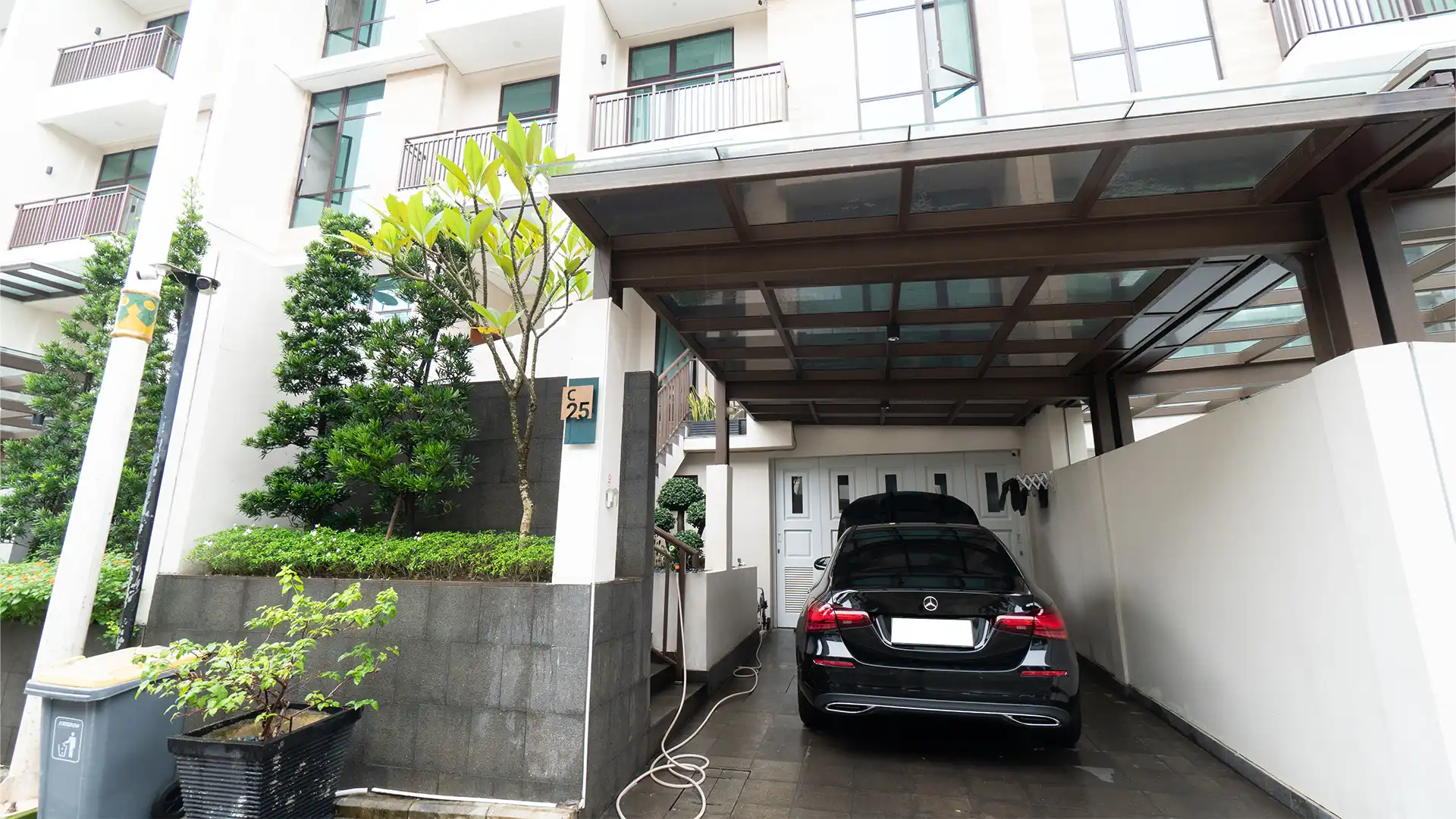Exclusive House Living in Pondok Indah Townhouse