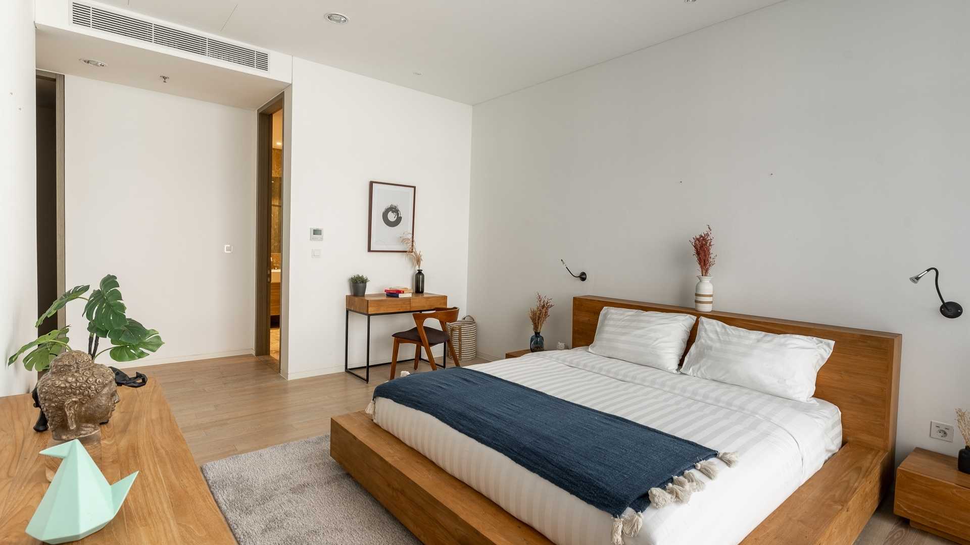 Expansive Verde Two 2BR Well Designed