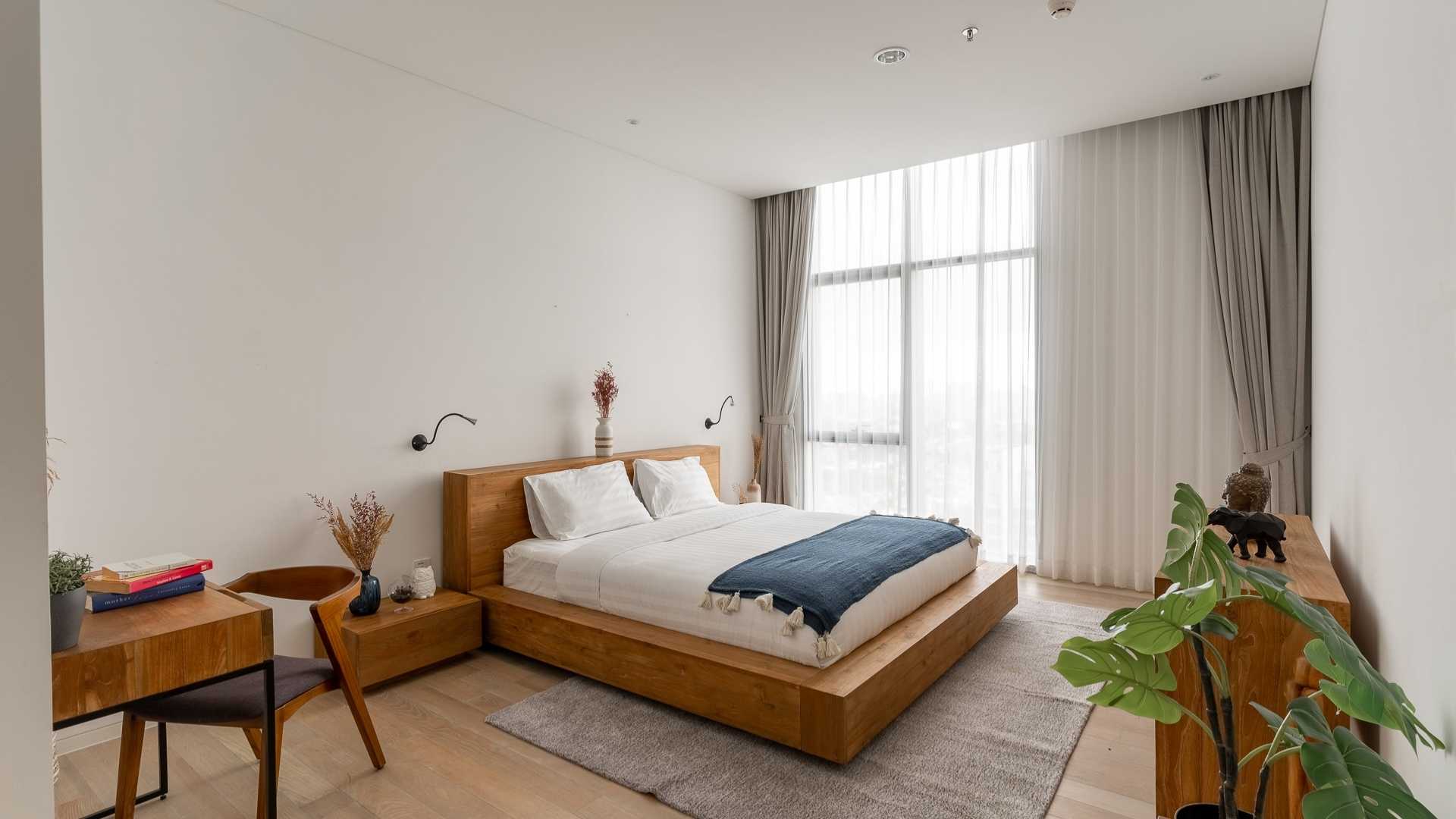 Expansive Verde Two 2BR Well Designed