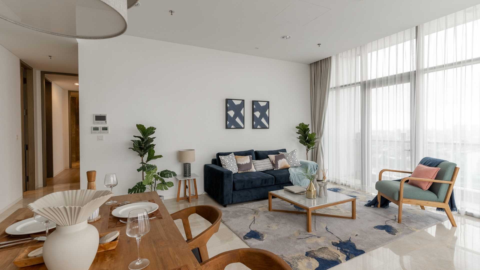Expansive Verde Two 2BR Well Designed