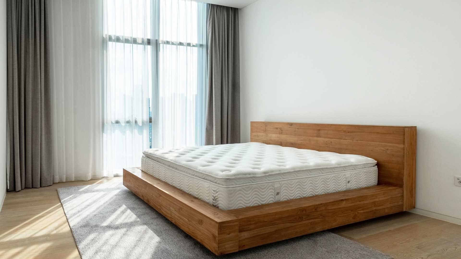 Executive 2BR Living at Verde Two