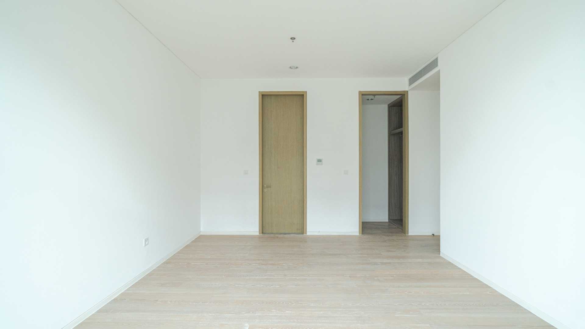 Executive-Grade 3BR Living at Verde Two