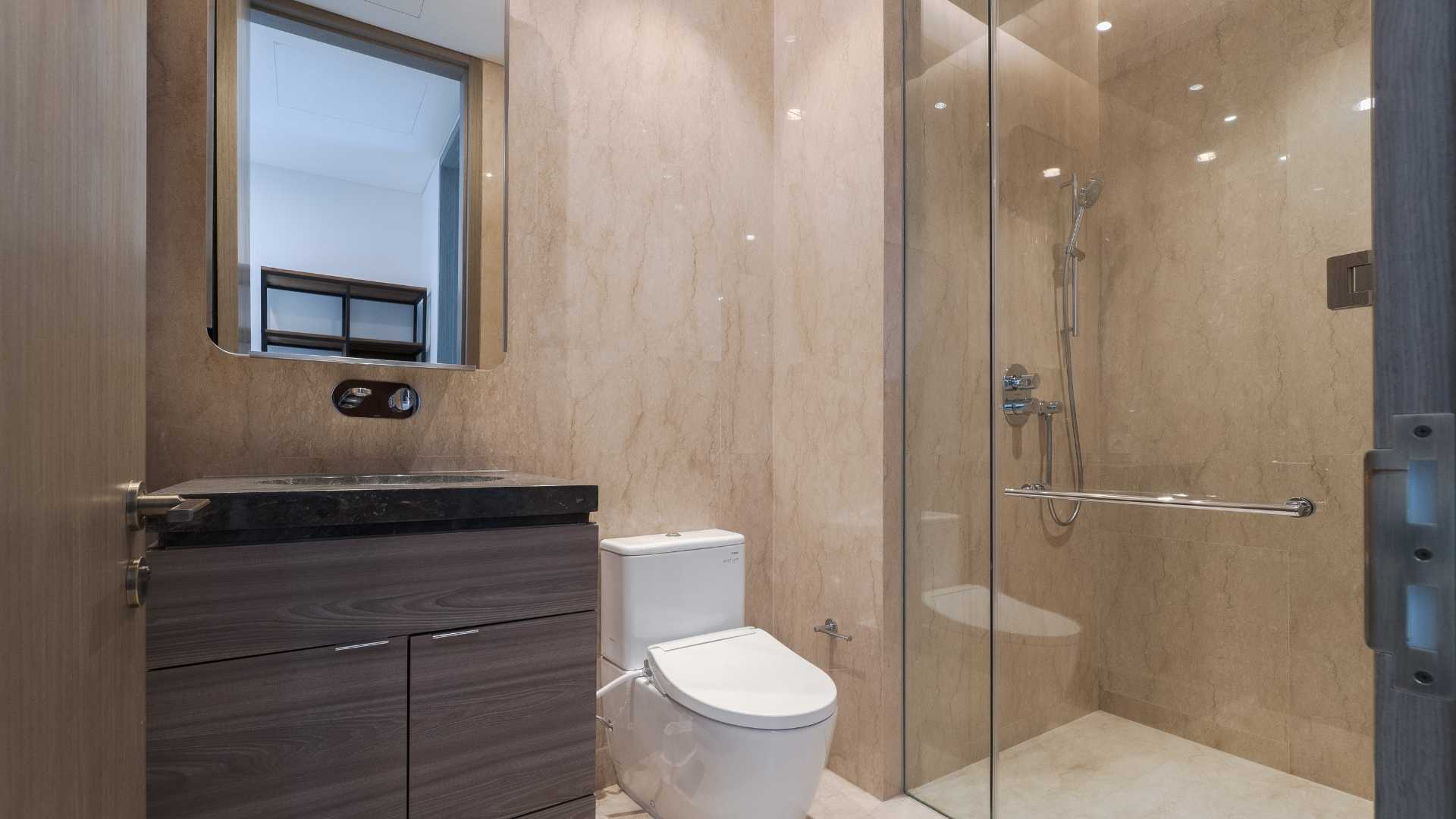Two Verde Terraverde-3BR-Shower (1) Expansive 3BR Apartment in Verde Two Jakarta