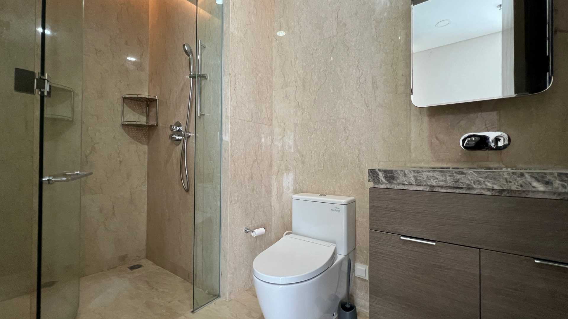 Signature 3BR Residence at Verde Two