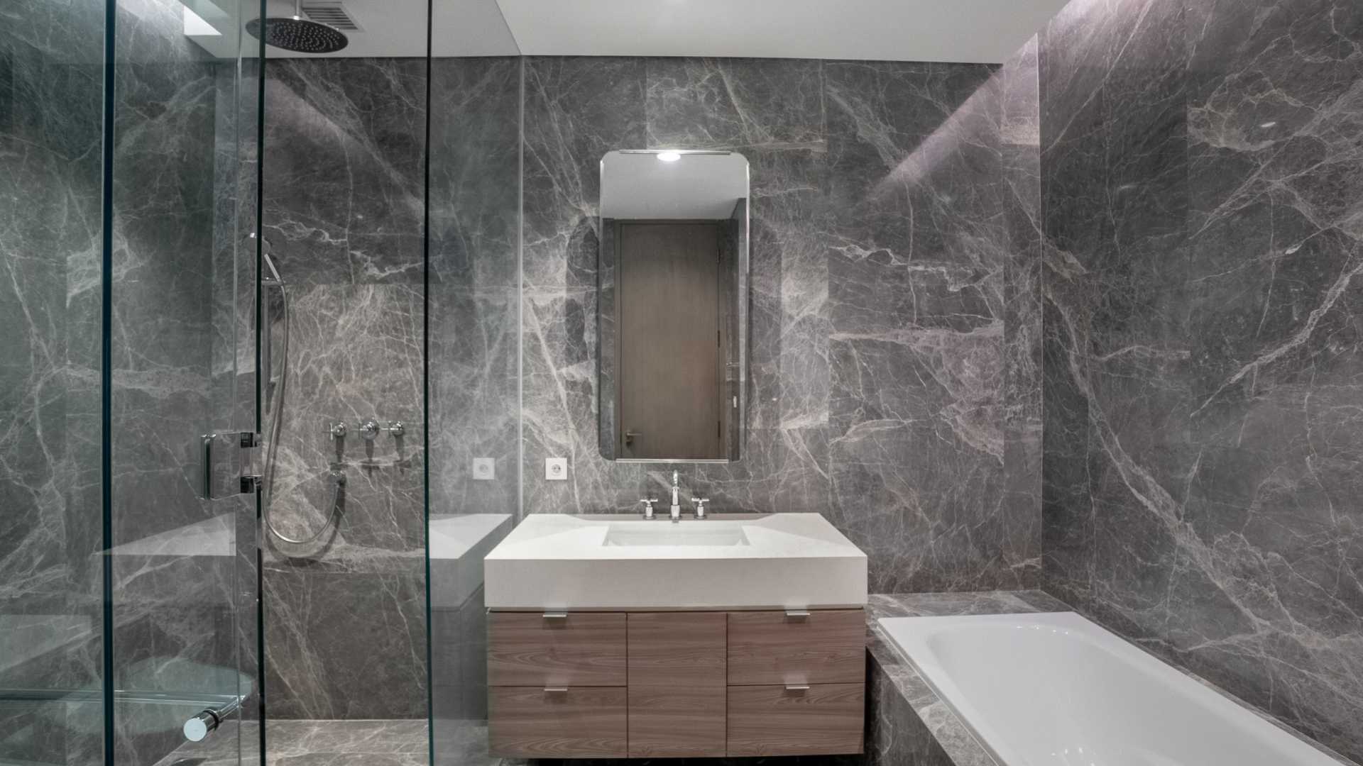 Executive 2BR Living at Verde Two