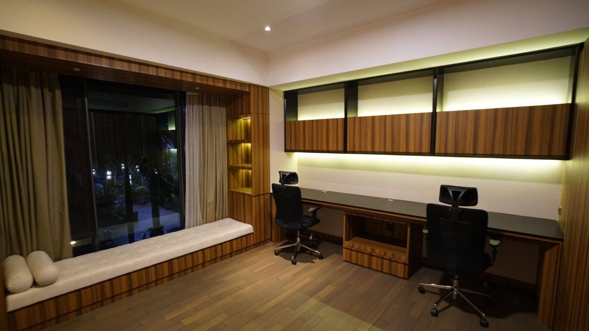 VERDE 0NE-2BR-ROOM OFFICE Well-Proportioned 2BR Urban – Verde One