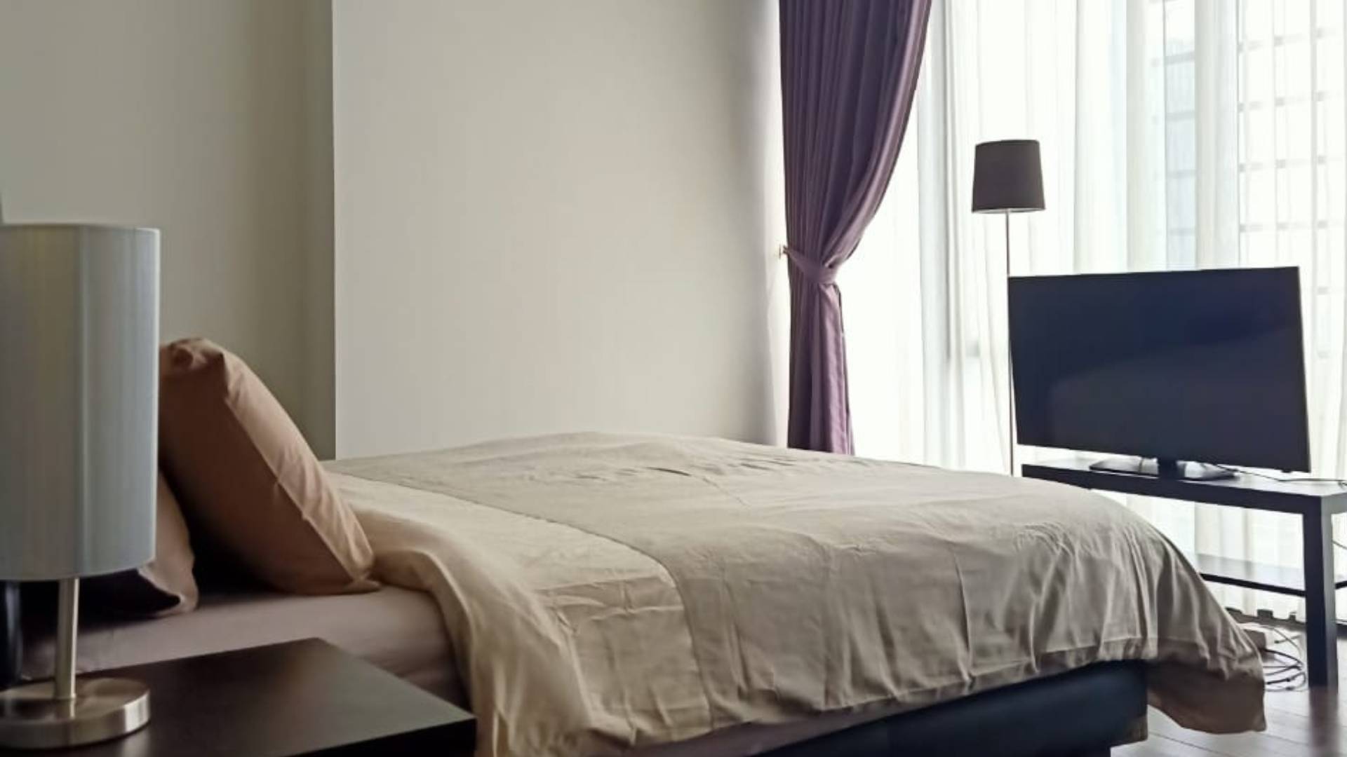 VERDE 0NE-3BR-BEDROOM 1