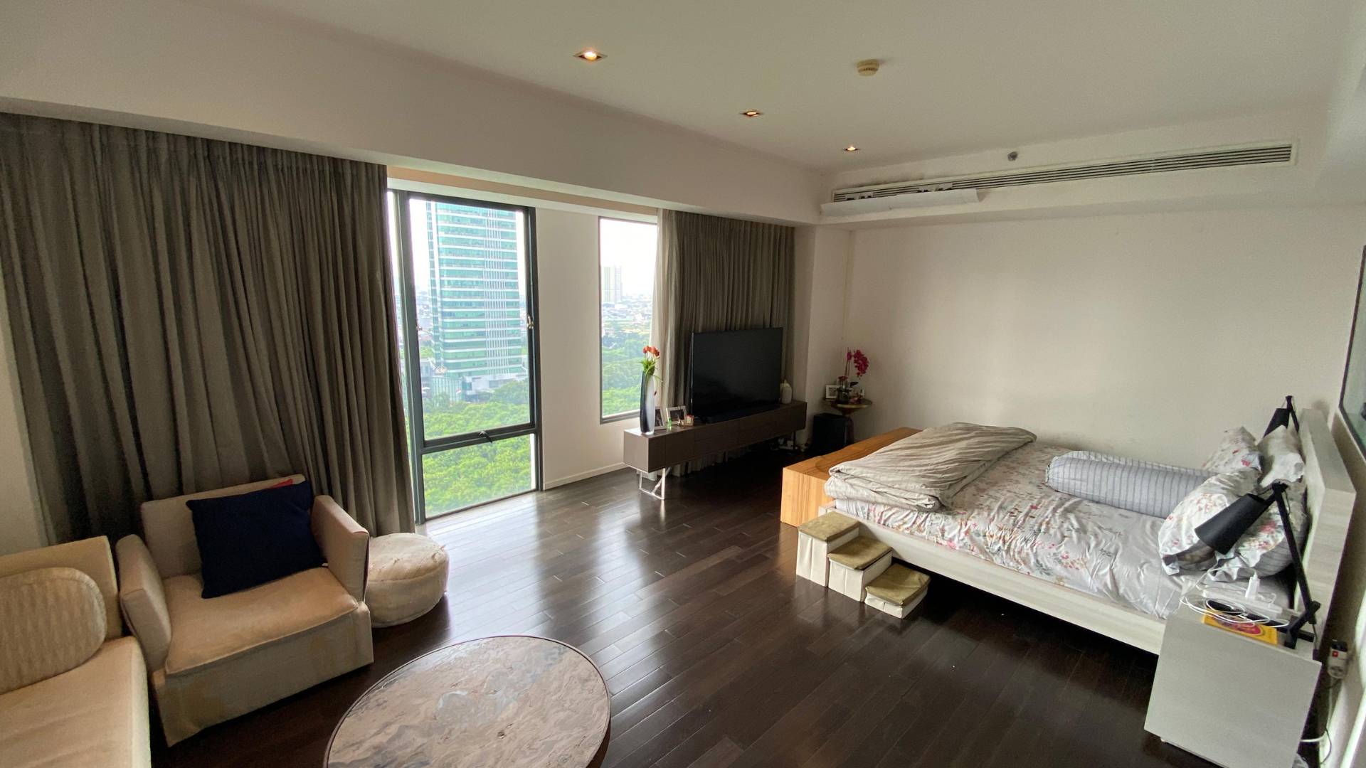 Grand 3BR Estate-Scale Residence at Verde One