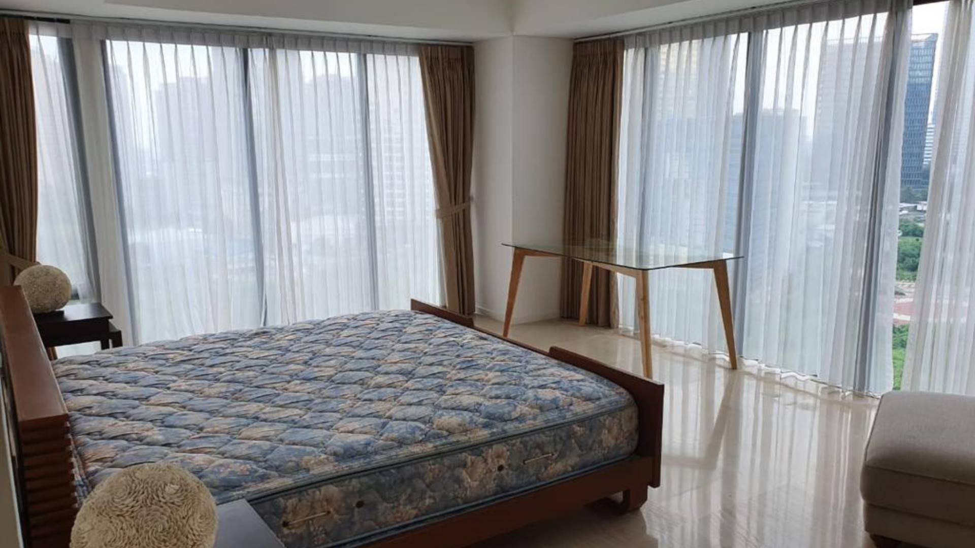 VERDE 0NE-3BR-BEDROOM 3